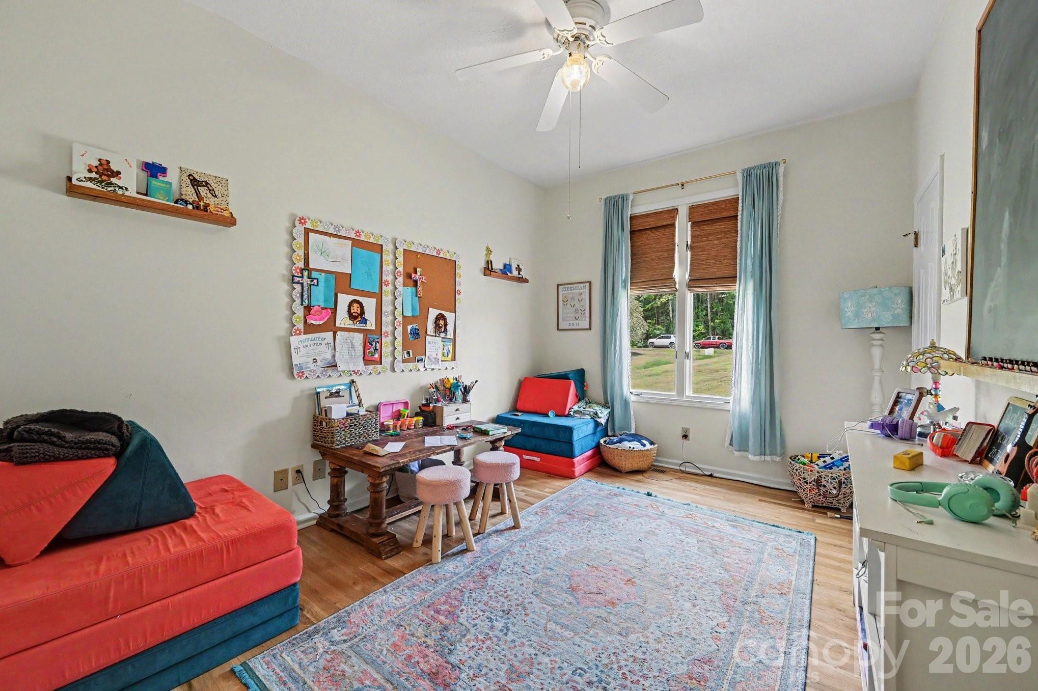 Single Family Residence at 235 Pebble Point, Salisbury, photo 23 of 48