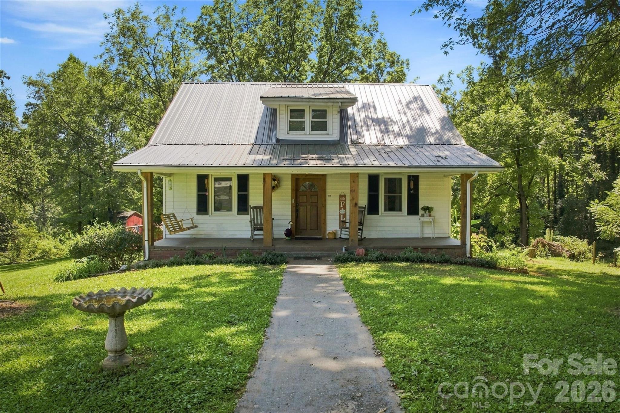 Single Family Residence at 116 Amherst Road, Morganton, photo 3 of 43