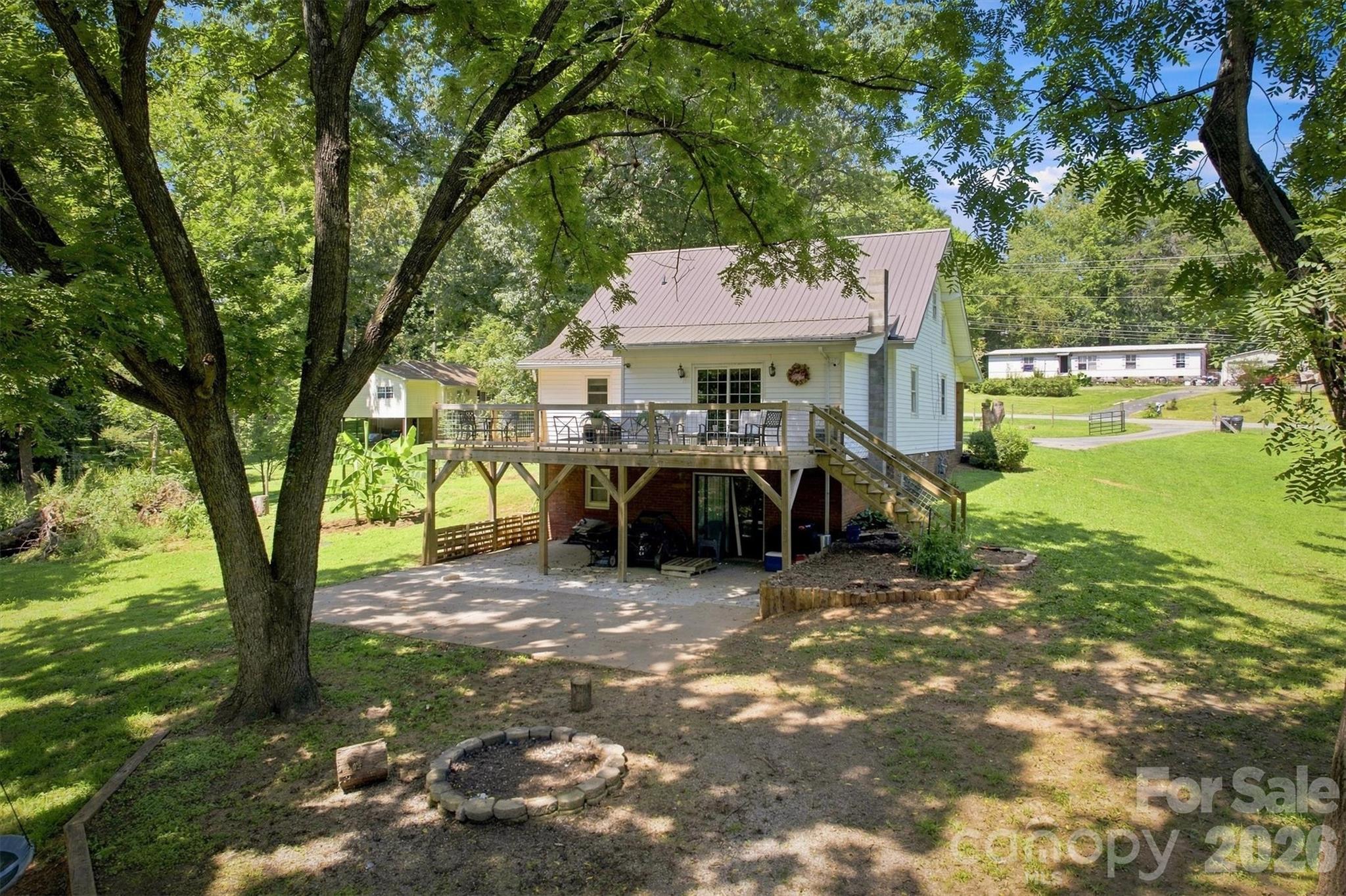 Single Family Residence at 116 Amherst Road, Morganton, photo 5 of 43