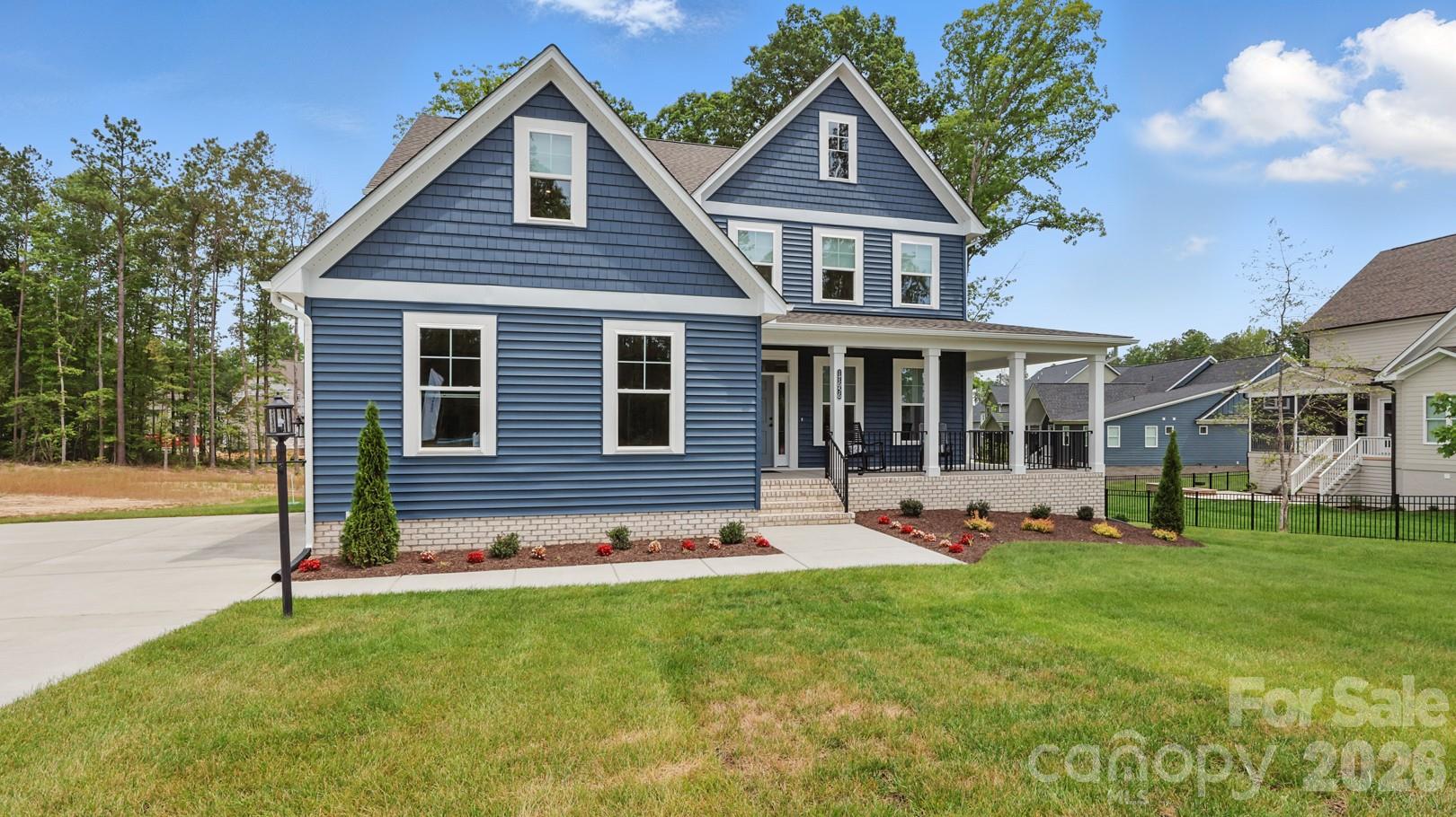 Single Family Residence at 6095 Diamond Place, Harrisburg, photo 2 of 31