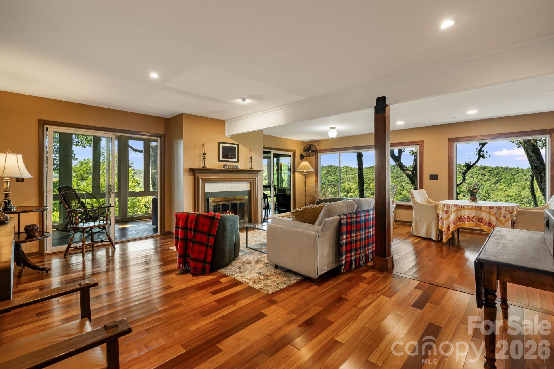 Condominium at 298 Tinequa Drive, Brevard, photo 6 of 35