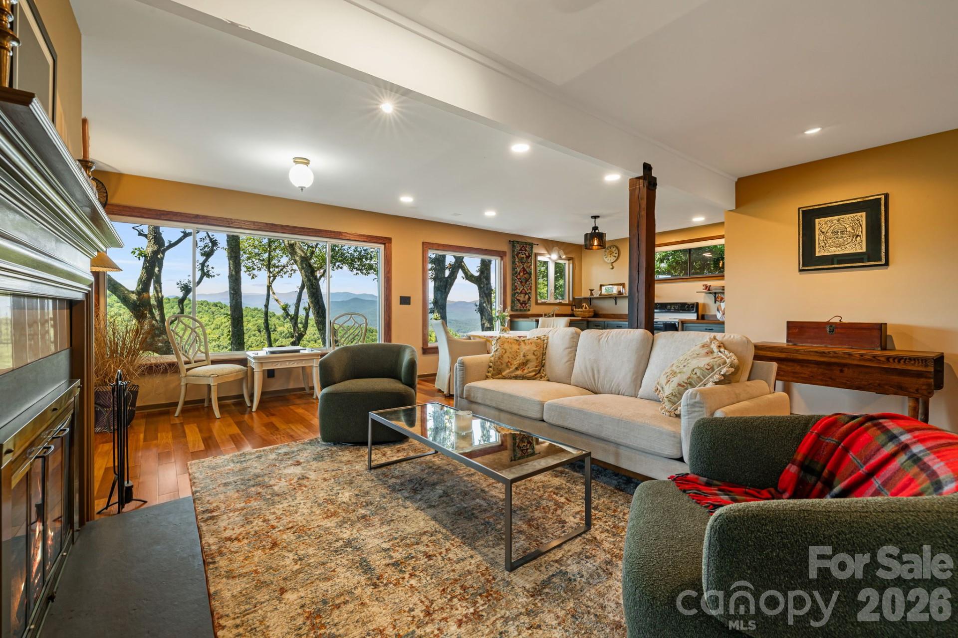 Condominium at 298 Tinequa Drive, Brevard, photo 10 of 35