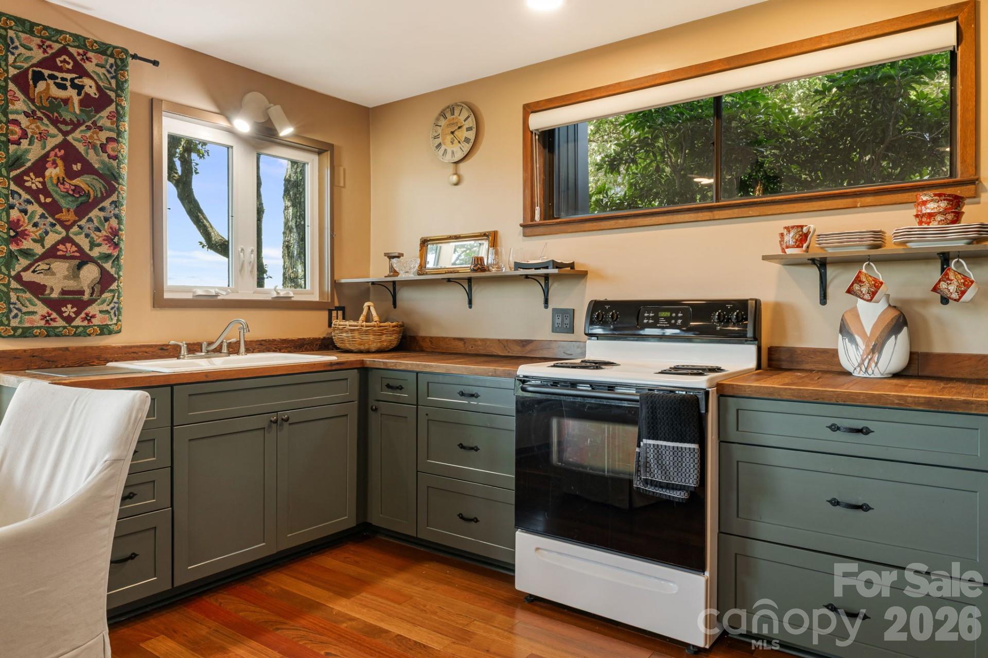 Condominium at 298 Tinequa Drive, Brevard, photo 16 of 35