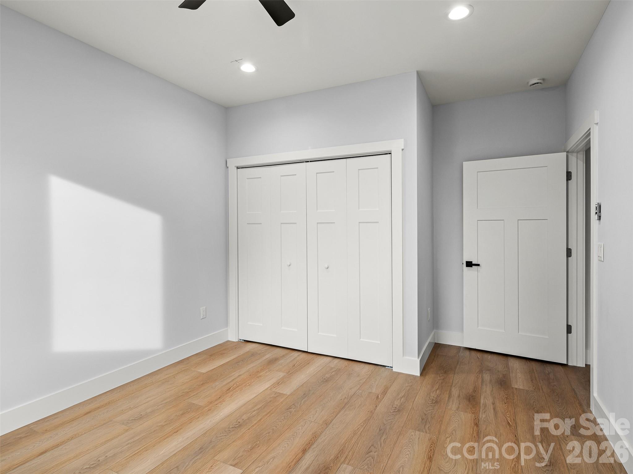 Single Family Residence at 902 Narva Road, Hendersonville, photo 33 of 48