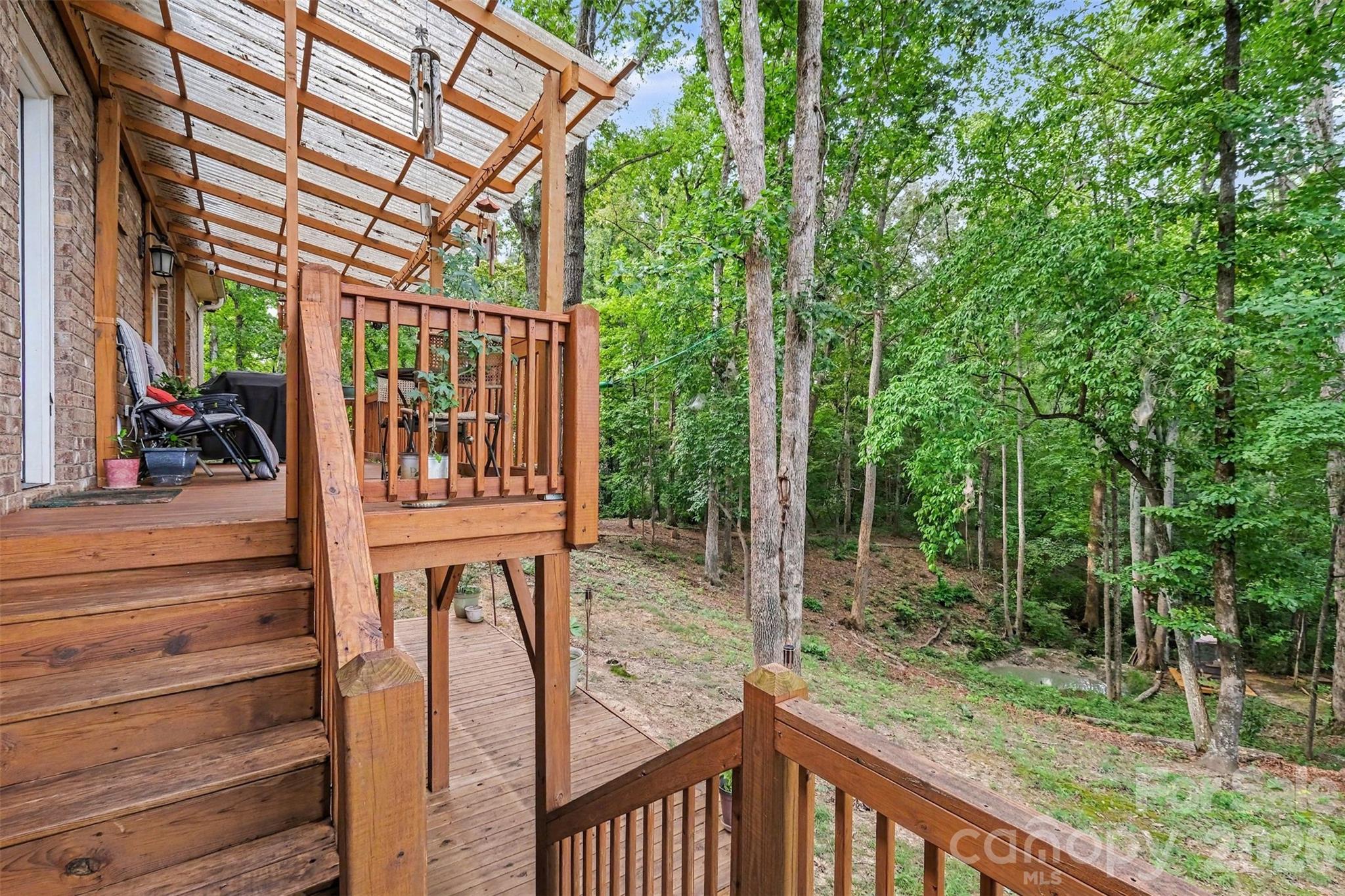 Single Family Residence at 1042 Rosewood Drive, Dallas, photo 28 of 43