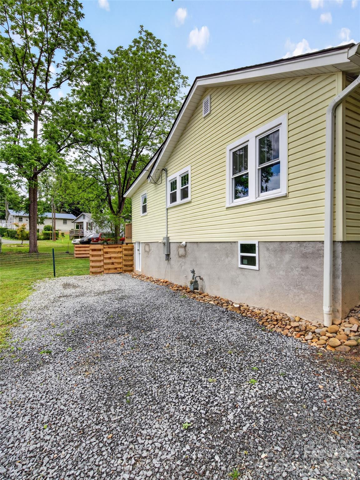 Single Family Residence at 250 Oakdale Street, Brevard, photo 37 of 39