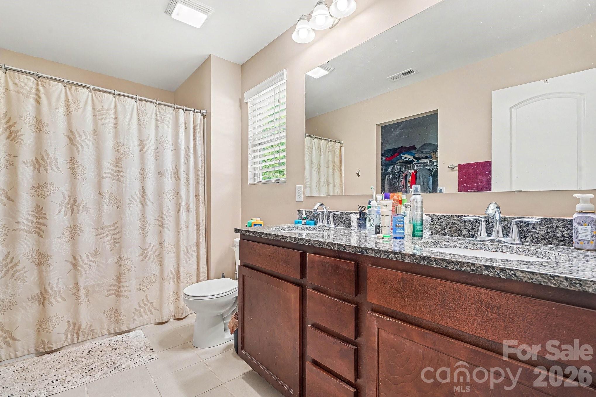 Single Family Residence at 7420 Edgefield Court, Matthews, photo 18 of 37