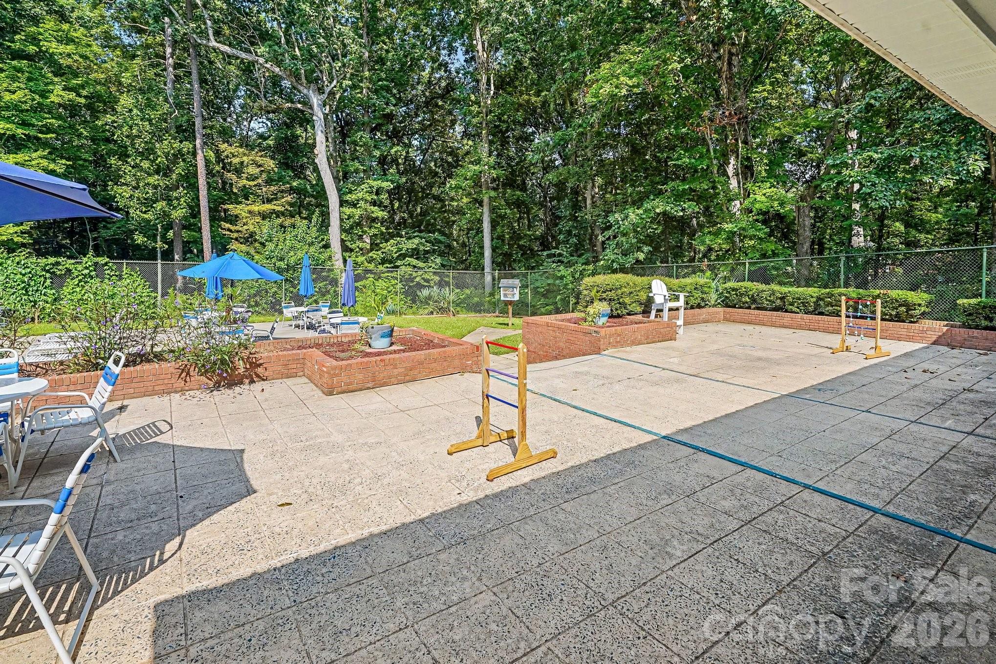 Single Family Residence at 7420 Edgefield Court, Matthews, photo 31 of 37