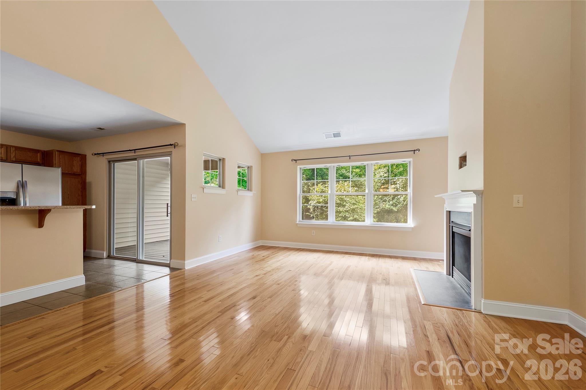 Townhouse at 156 B Wash Creek Drive, Hendersonville, photo 6 of 30