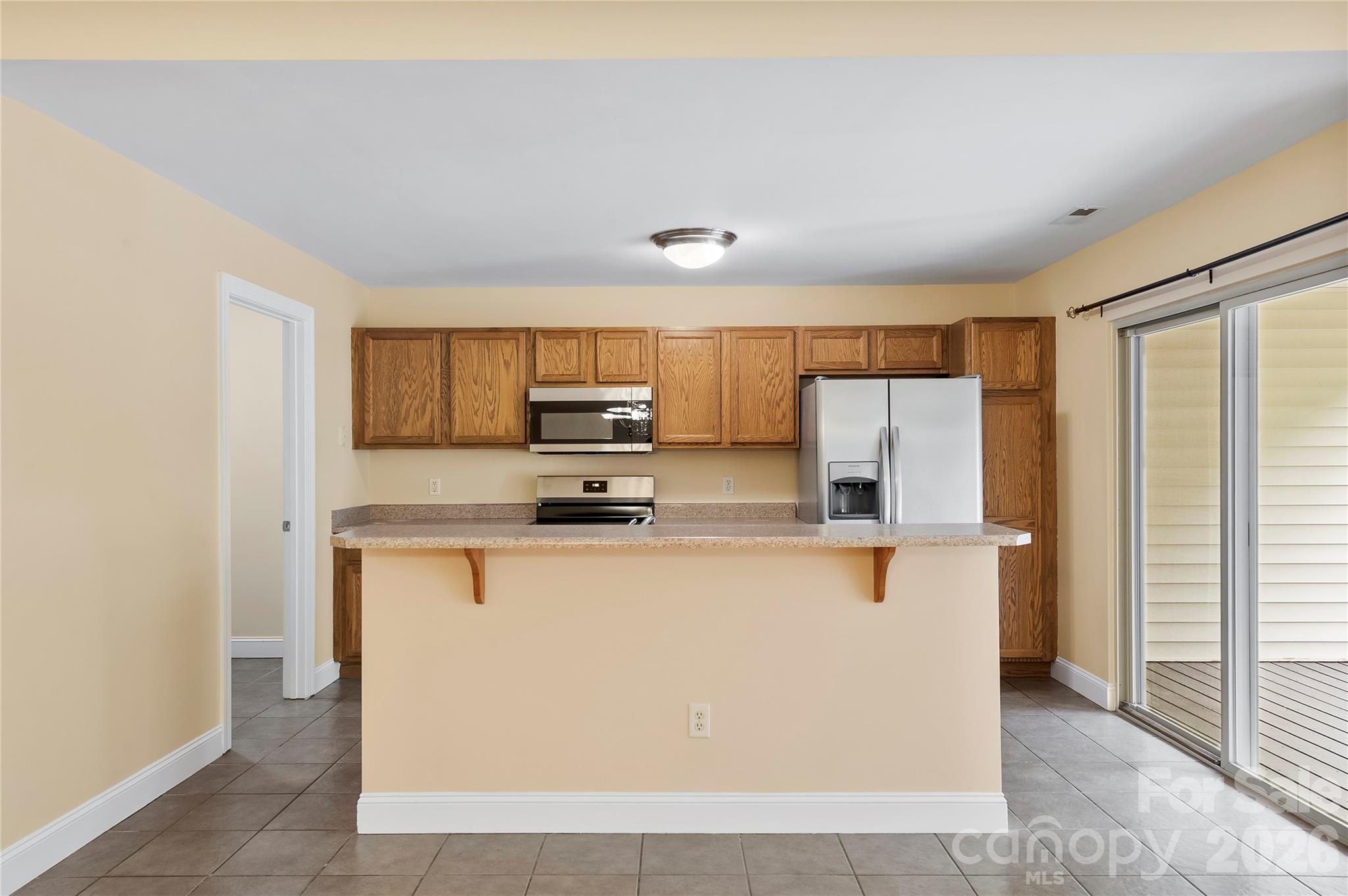 Townhouse at 156 B Wash Creek Drive, Hendersonville, photo 11 of 30