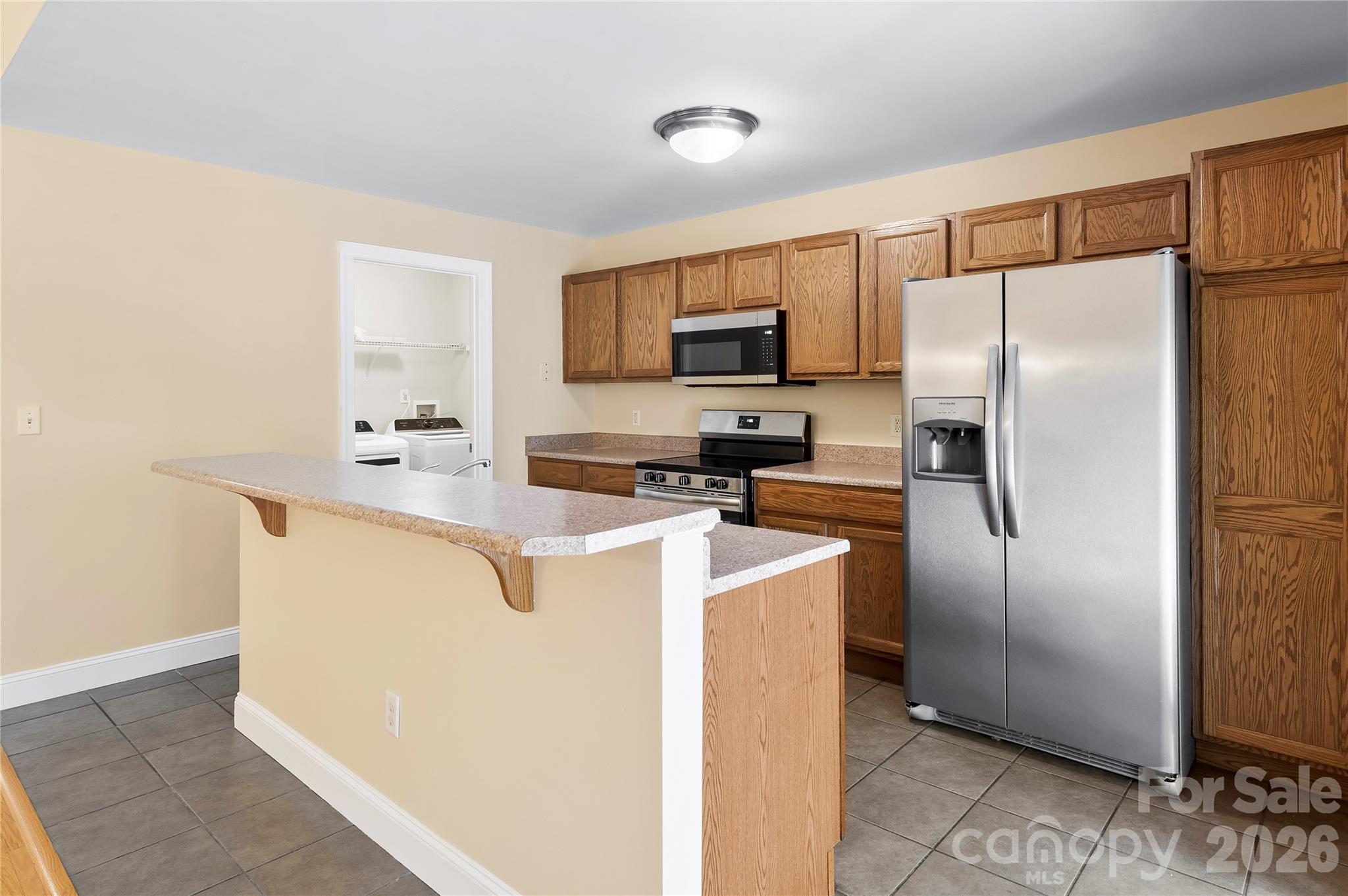 Townhouse at 156 B Wash Creek Drive, Hendersonville, photo 12 of 30