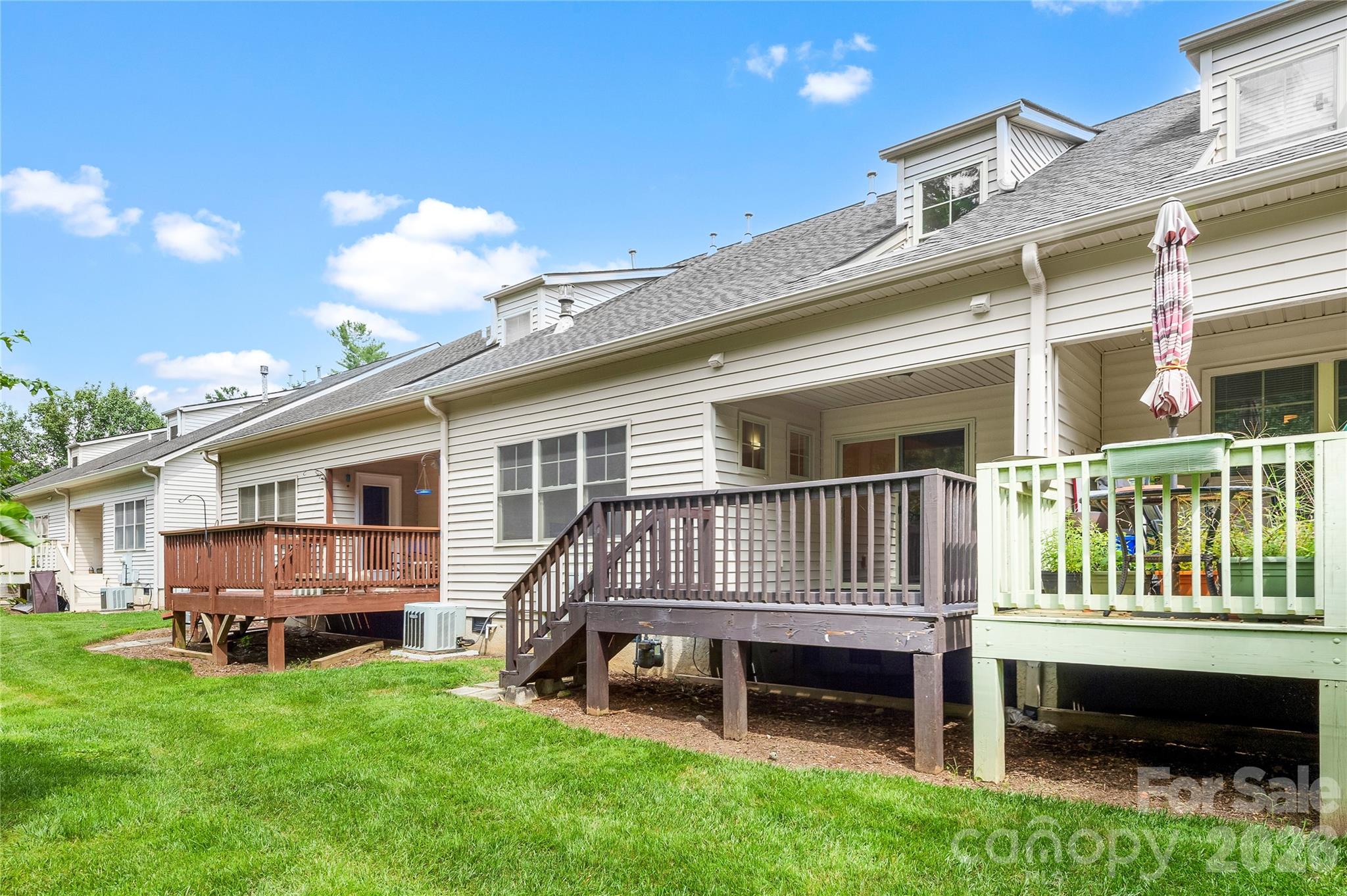 Townhouse at 156 B Wash Creek Drive, Hendersonville, photo 28 of 30