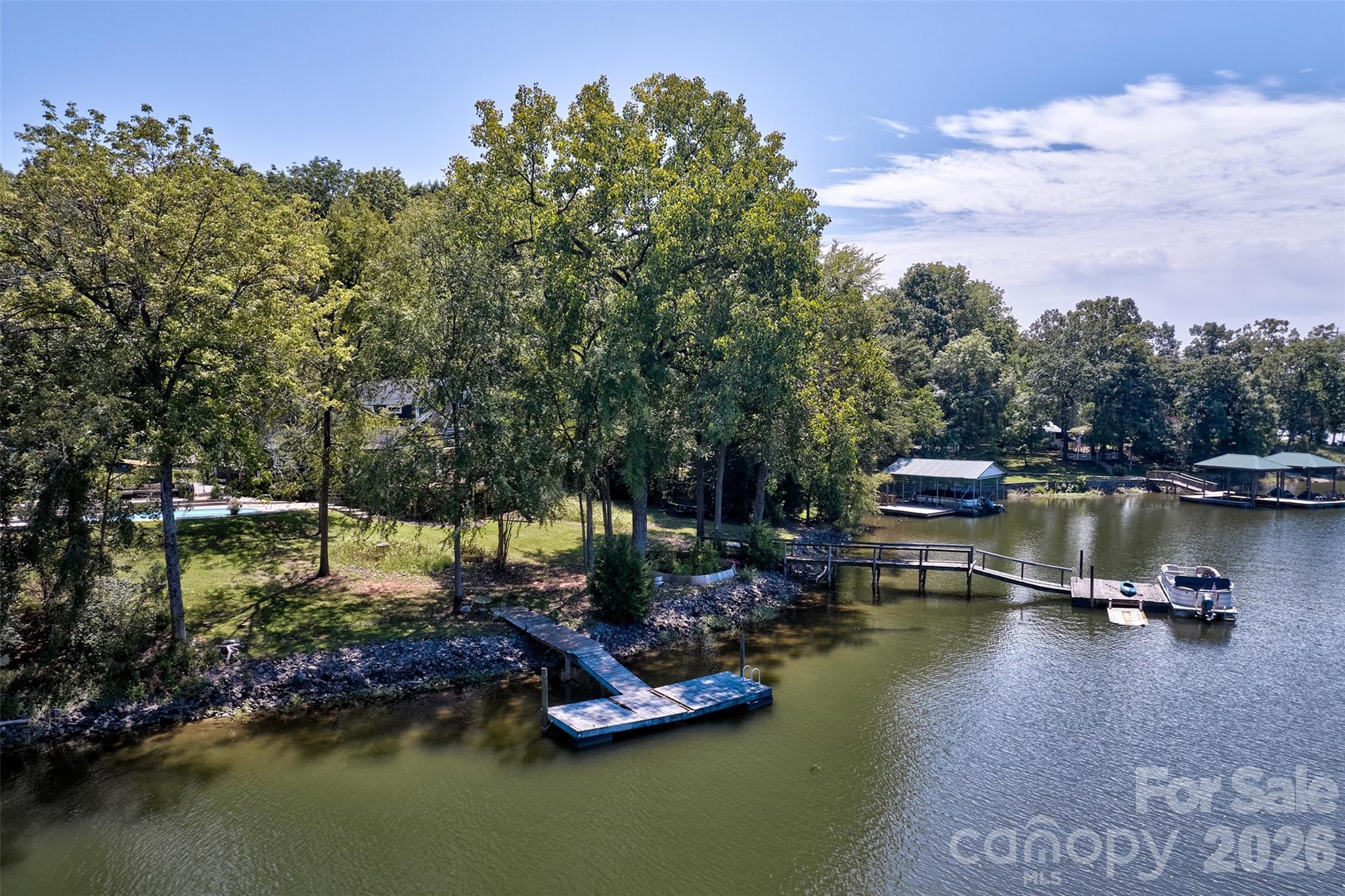 Single Family Residence at 486 Willow Cove Road, Lake Wylie, photo 6 of 43