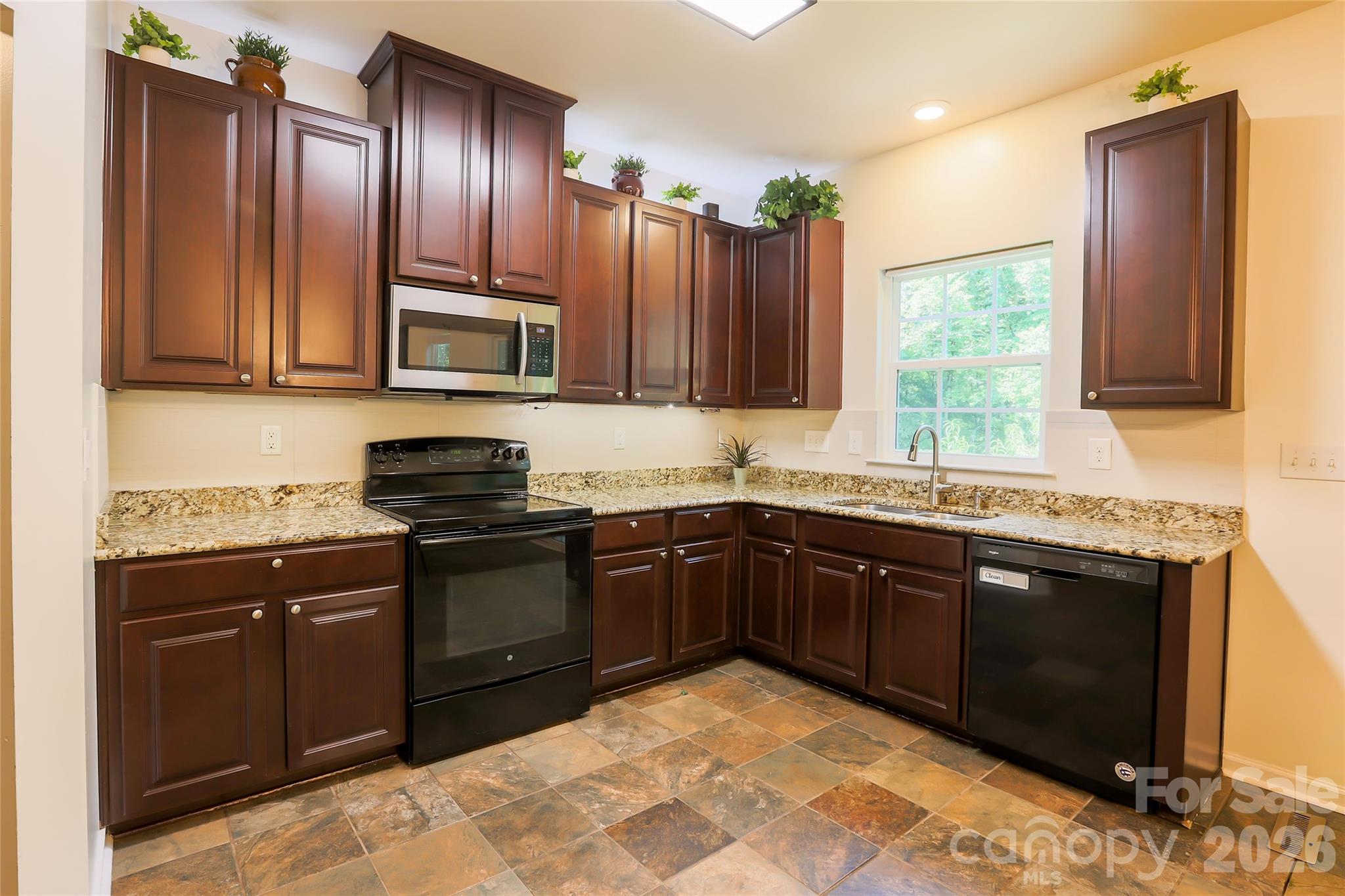 Single Family Residence at 7532 W Berkeley Road, Denver, photo 12 of 47