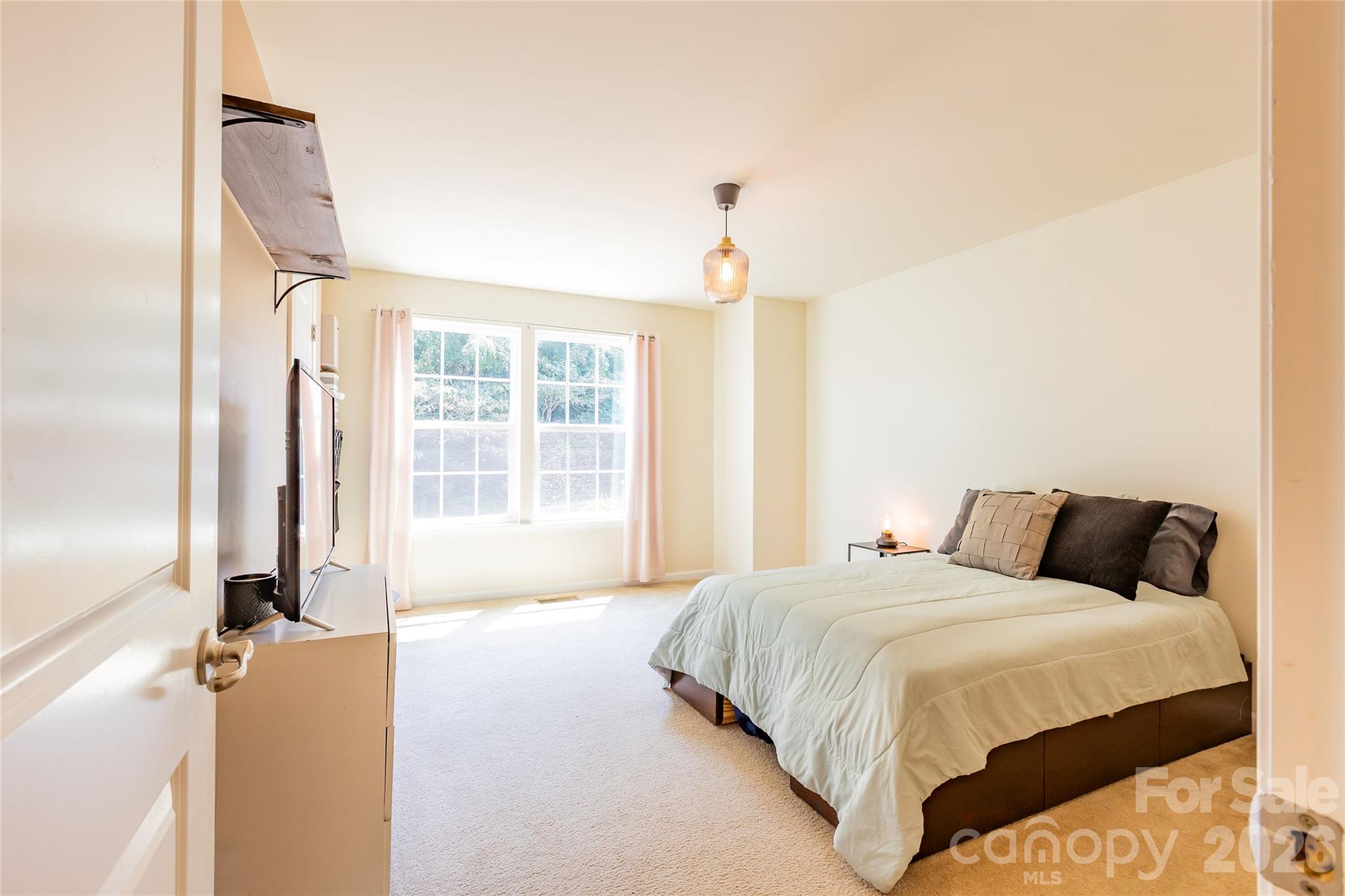 Single Family Residence at 7532 W Berkeley Road, Denver, photo 19 of 47