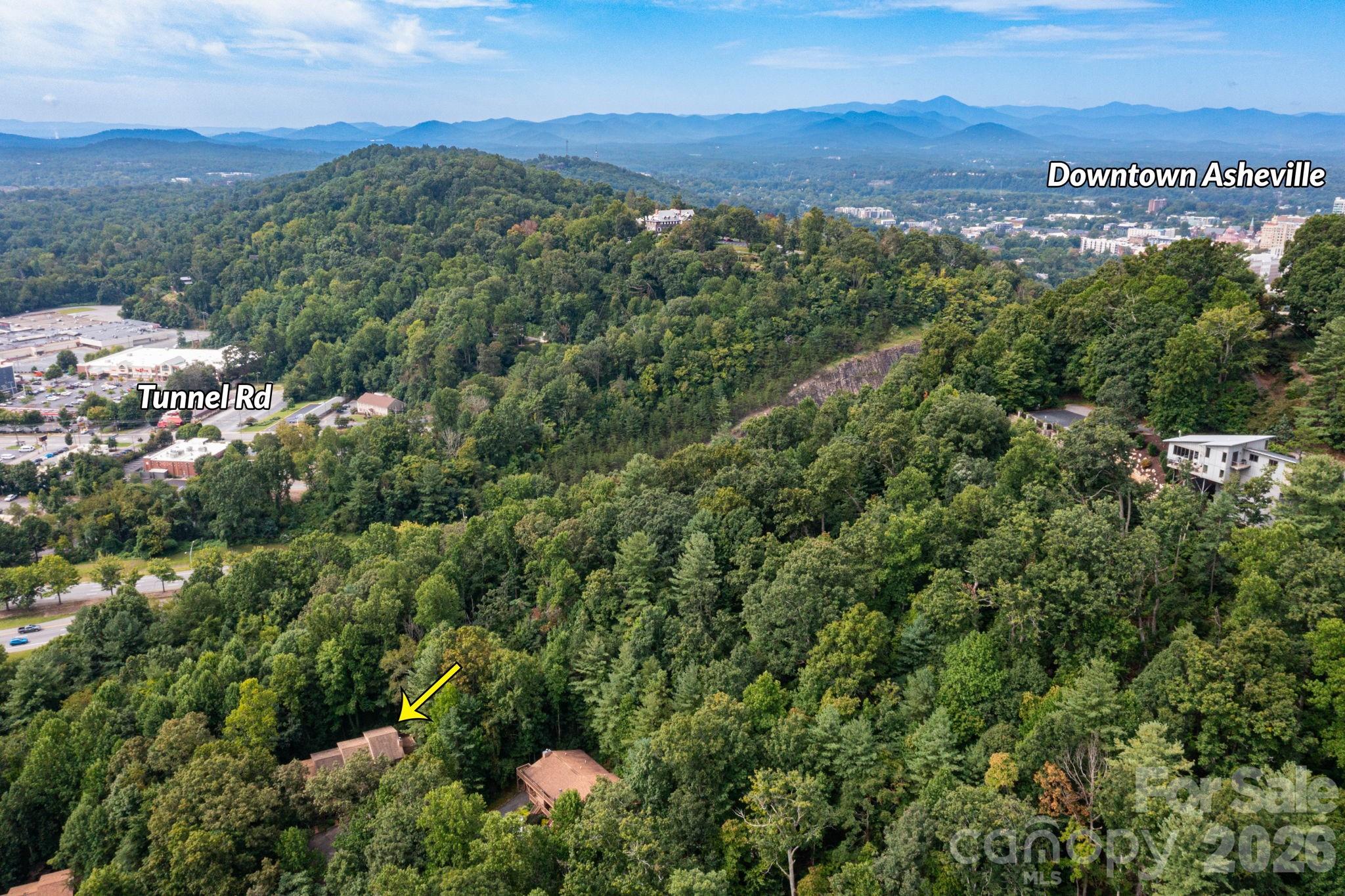 Townhouse at 404 Buck Cove Terrace, Asheville, photo 21 of 23