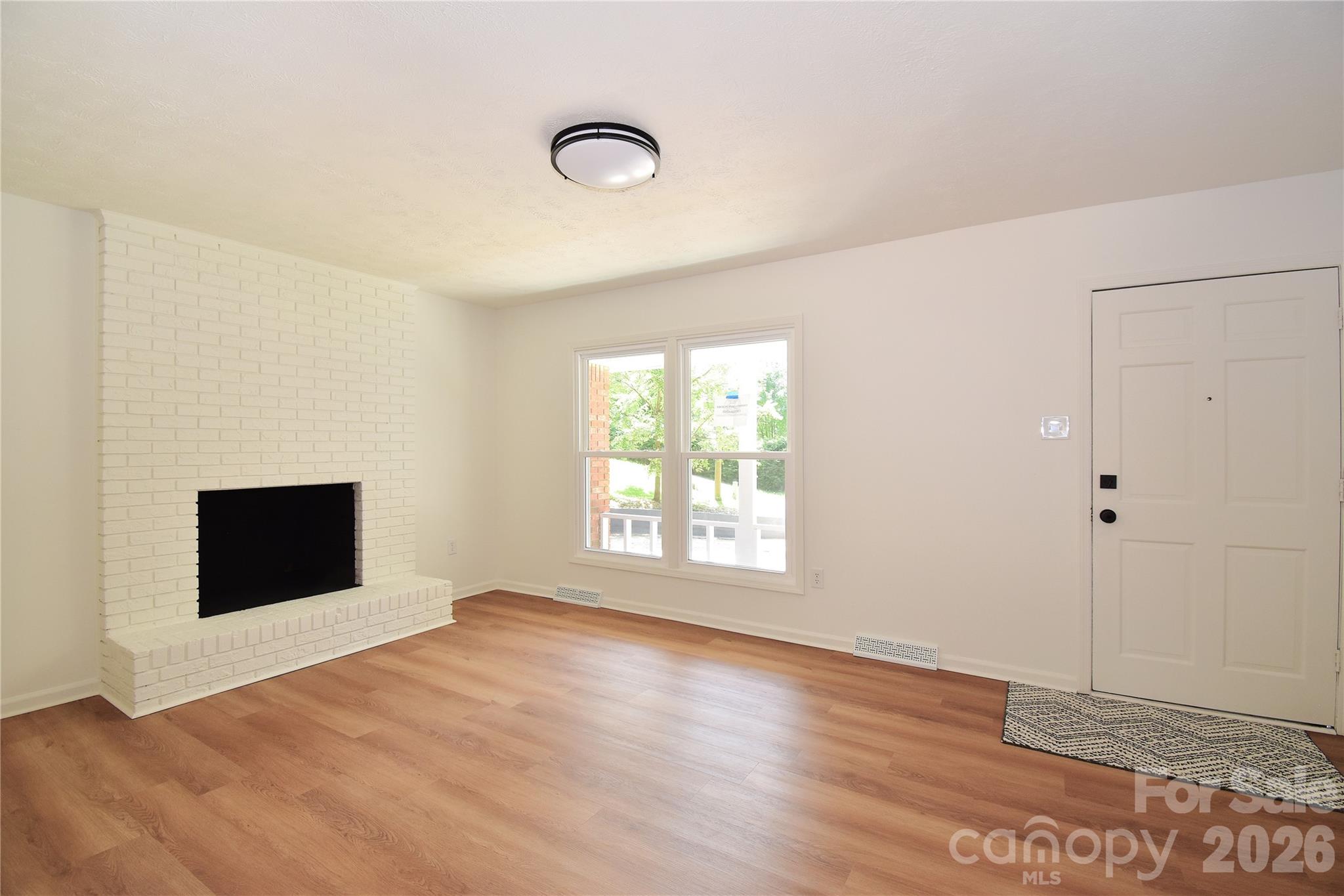 Single Family Residence at 19 S Ridge Place, Arden, photo 5 of 44