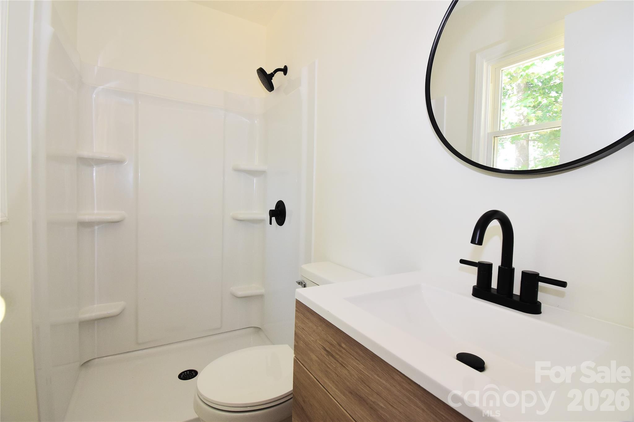 Single Family Residence at 19 S Ridge Place, Arden, photo 14 of 44