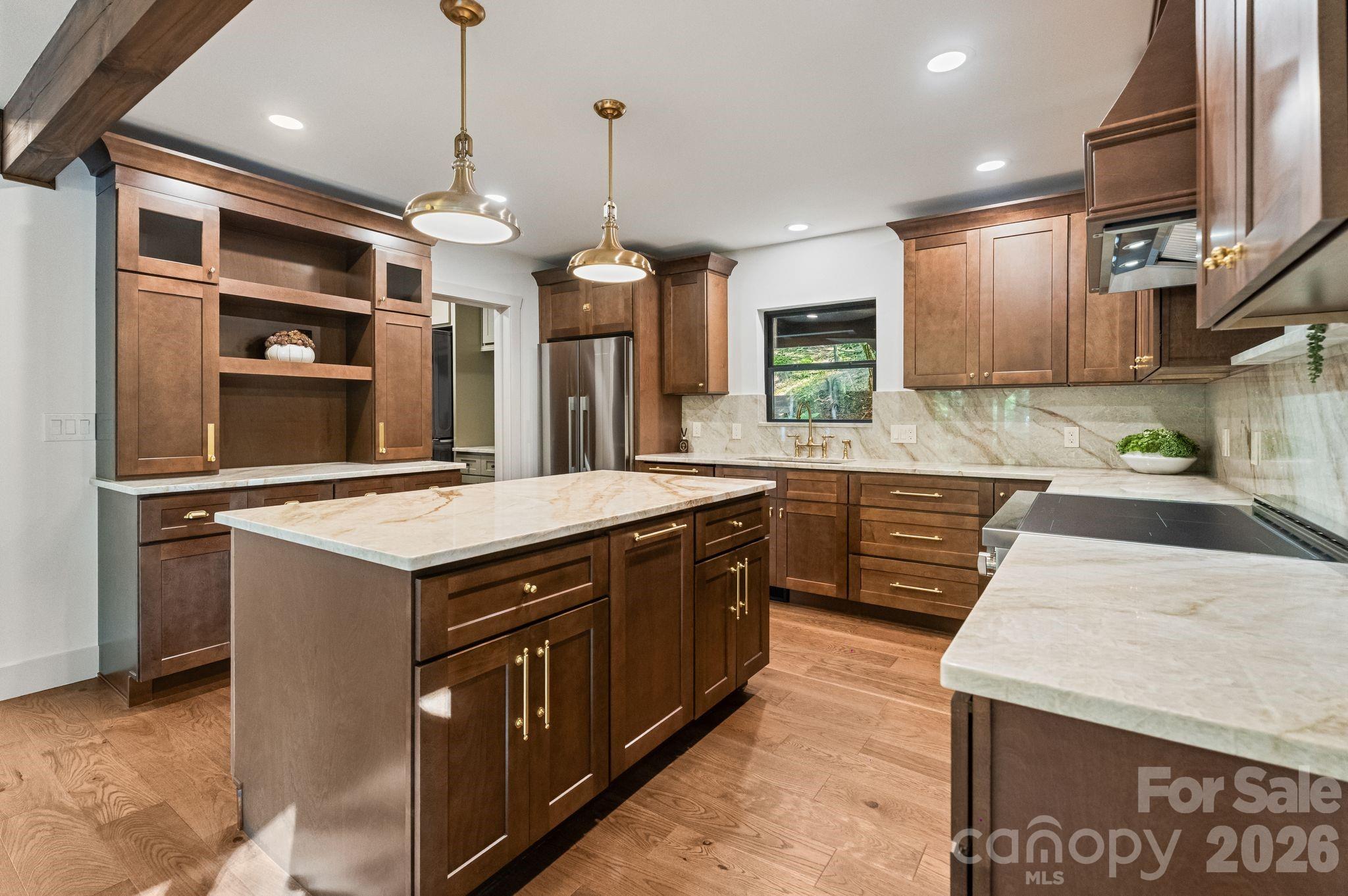 Single Family Residence at 40 Boulder Lane, Hendersonville, photo 11 of 46