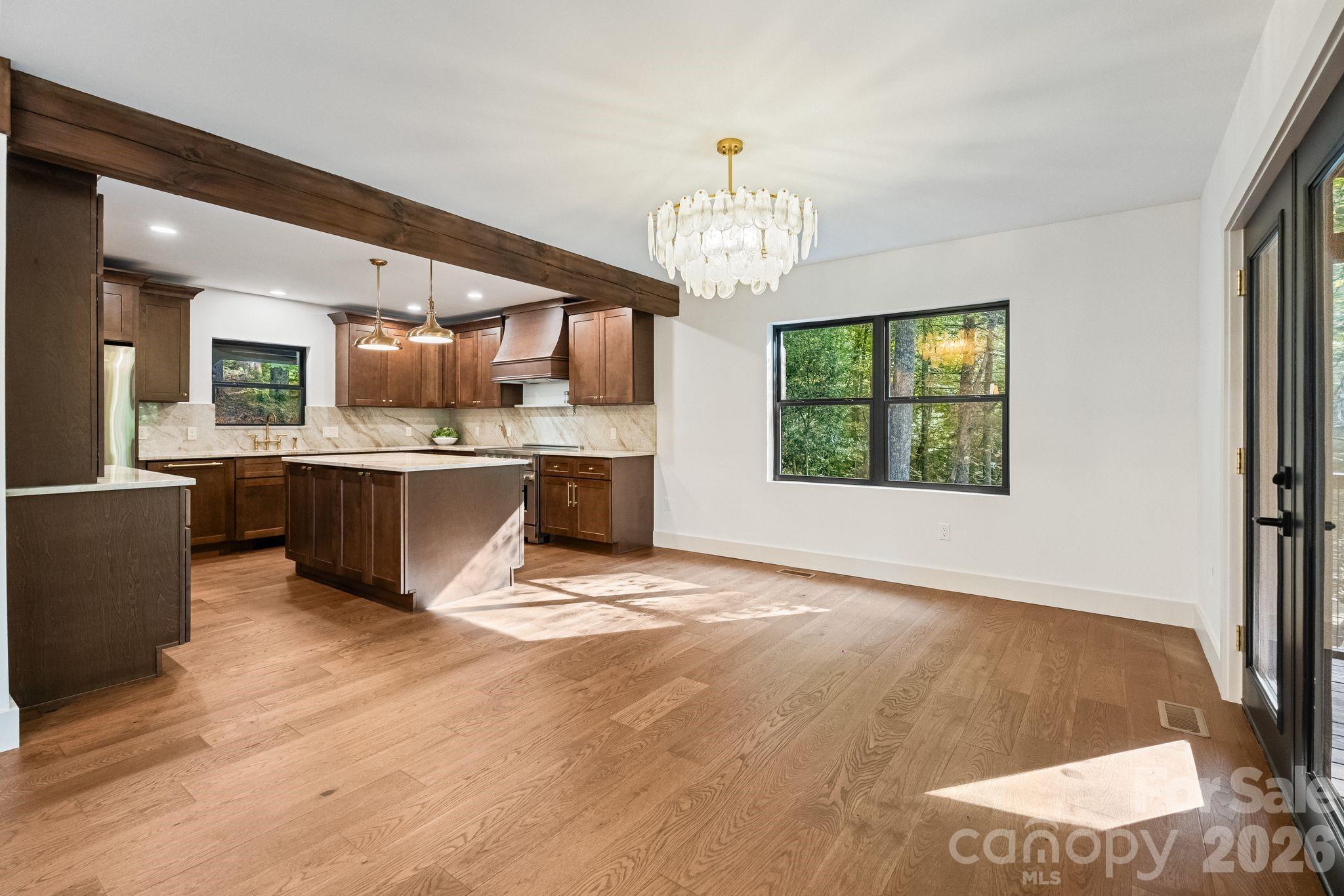 Single Family Residence at 40 Boulder Lane, Hendersonville, photo 13 of 46