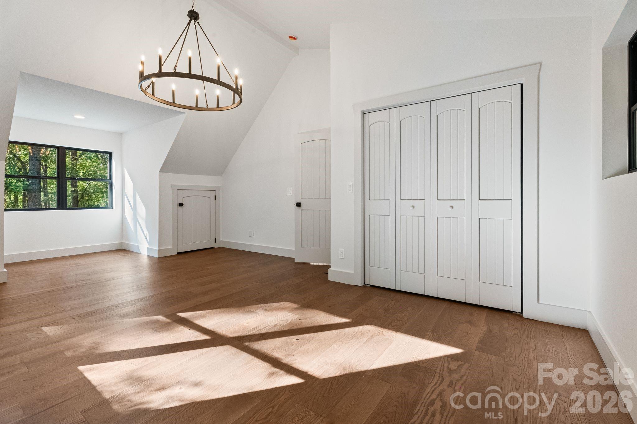 Single Family Residence at 40 Boulder Lane, Hendersonville, photo 23 of 46