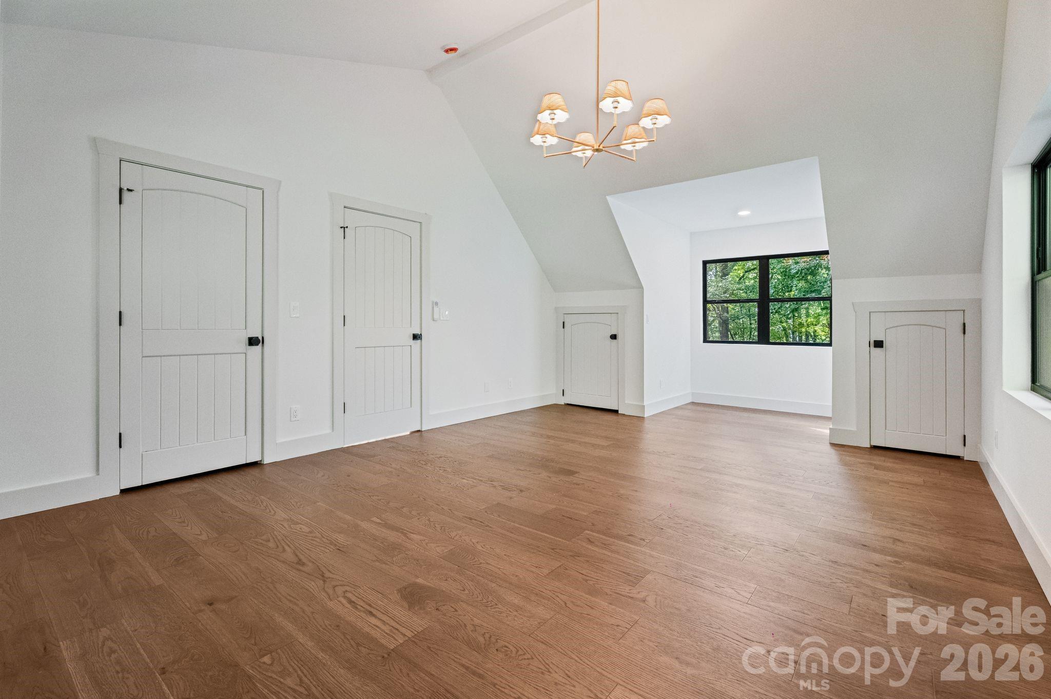 Single Family Residence at 40 Boulder Lane, Hendersonville, photo 25 of 46