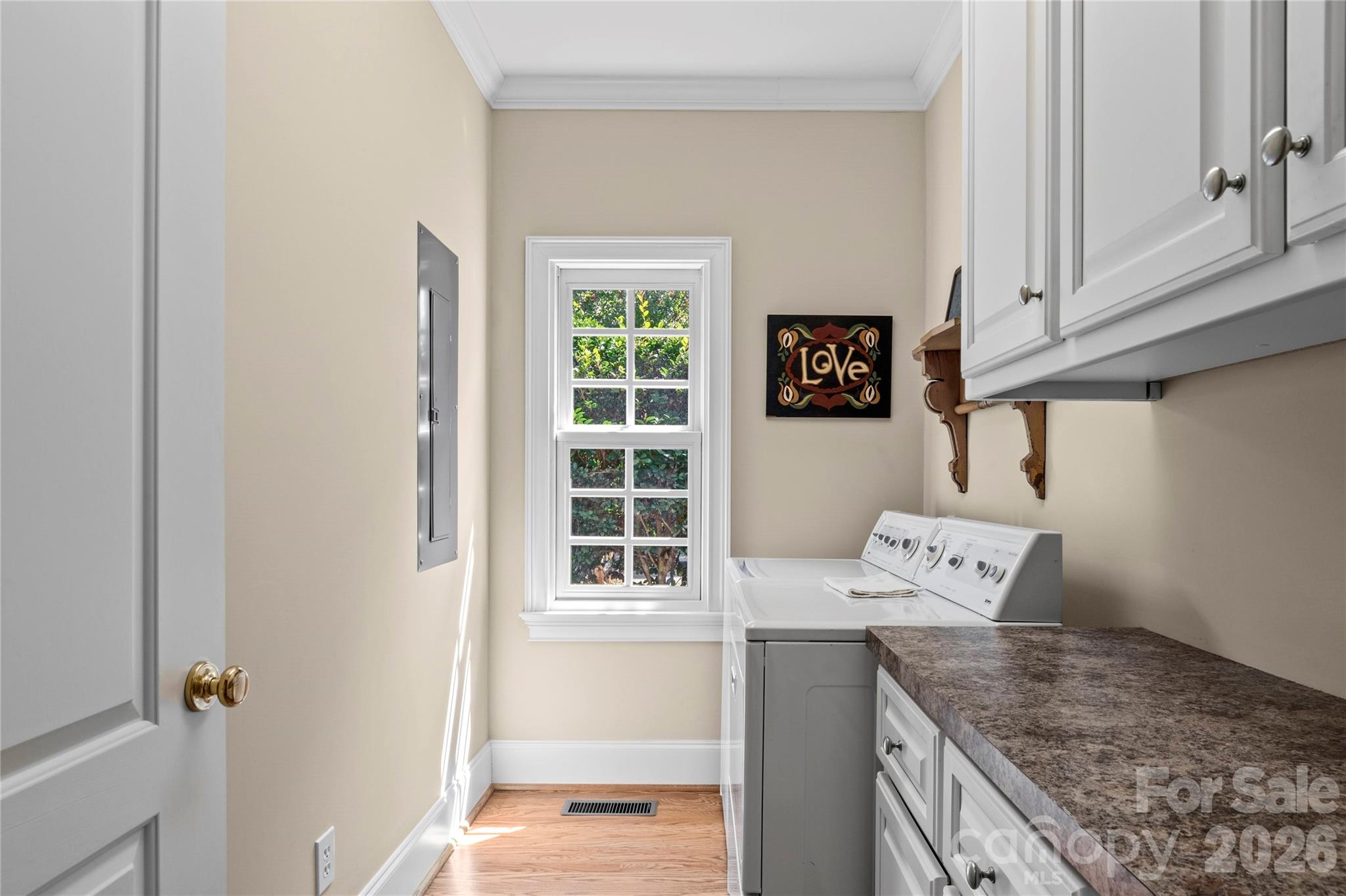 Single Family Residence at 203 Allenton Ferry Drive, New London, photo 13 of 40