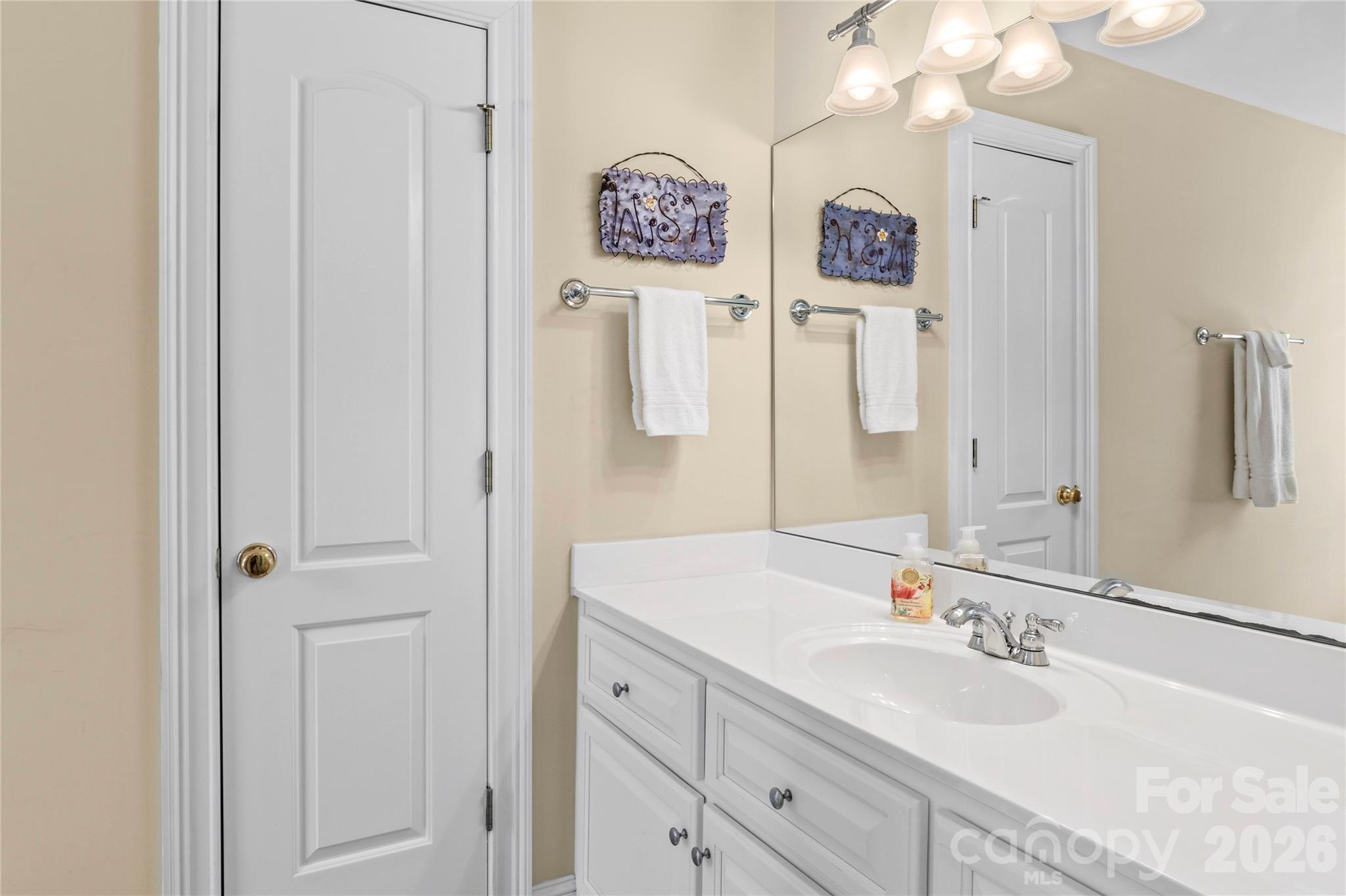 Single Family Residence at 203 Allenton Ferry Drive, New London, photo 23 of 40