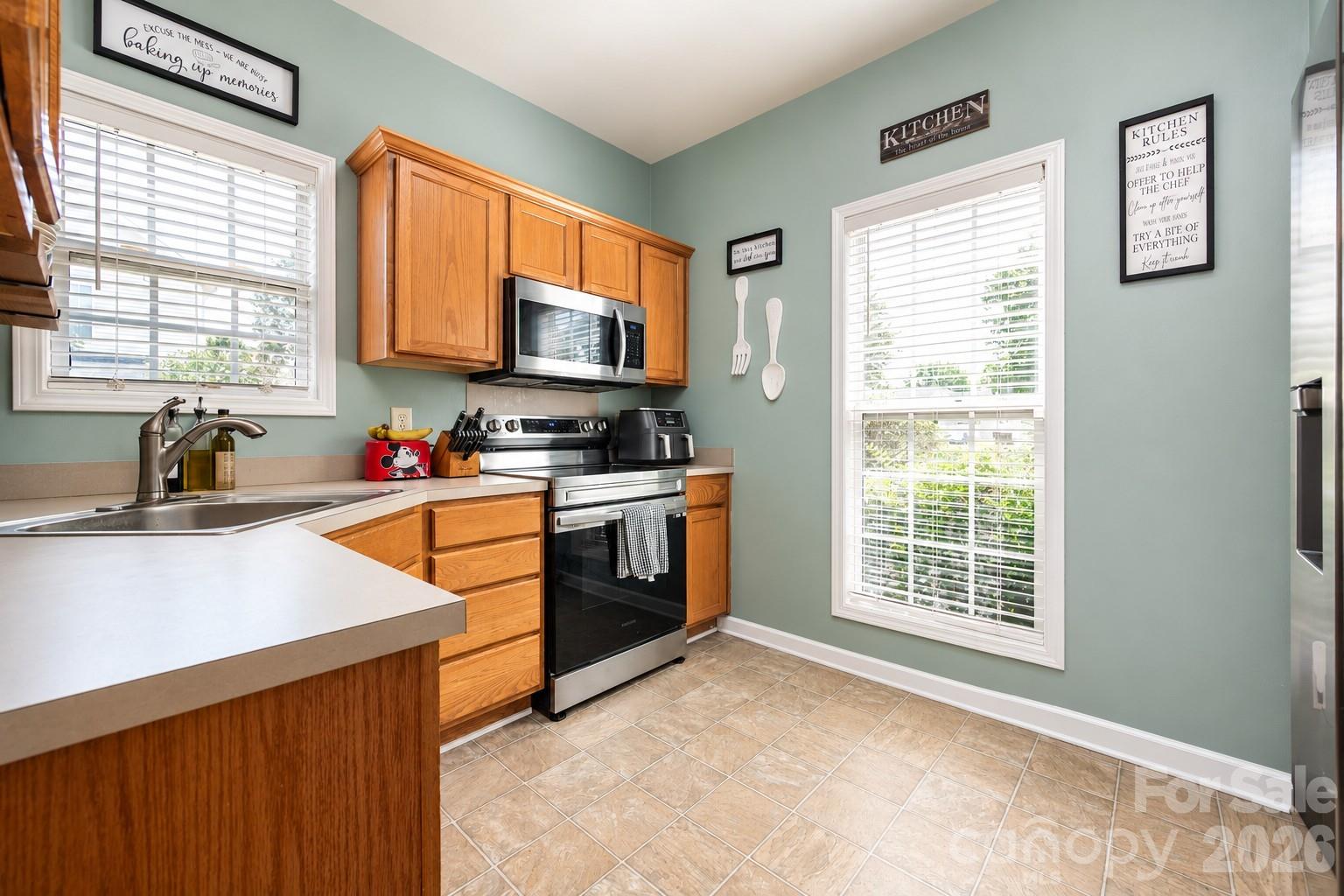 Townhouse at 4150 Center Place Drive, Harrisburg, photo 10 of 32