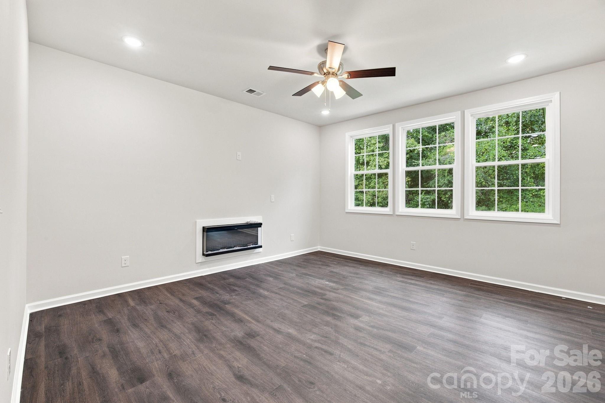 Single Family Residence at 124 McCarver Road, Gastonia, photo 7 of 27