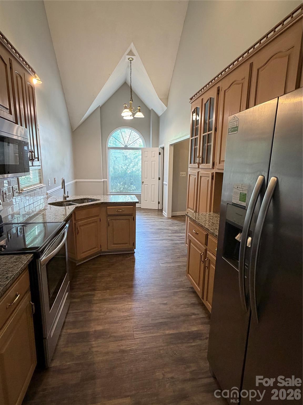 Single Family Residence at 1611 Plantation Trail, Gastonia, photo 5 of 32