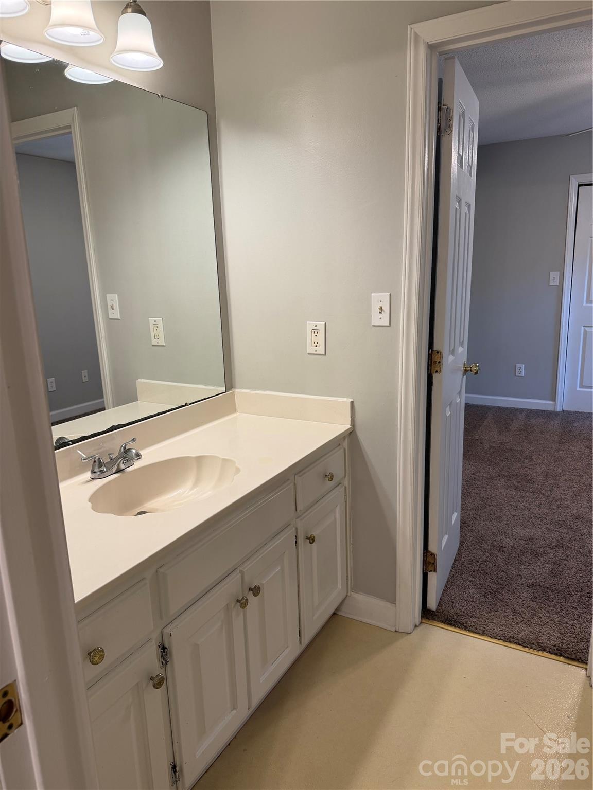 Single Family Residence at 1611 Plantation Trail, Gastonia, photo 24 of 32