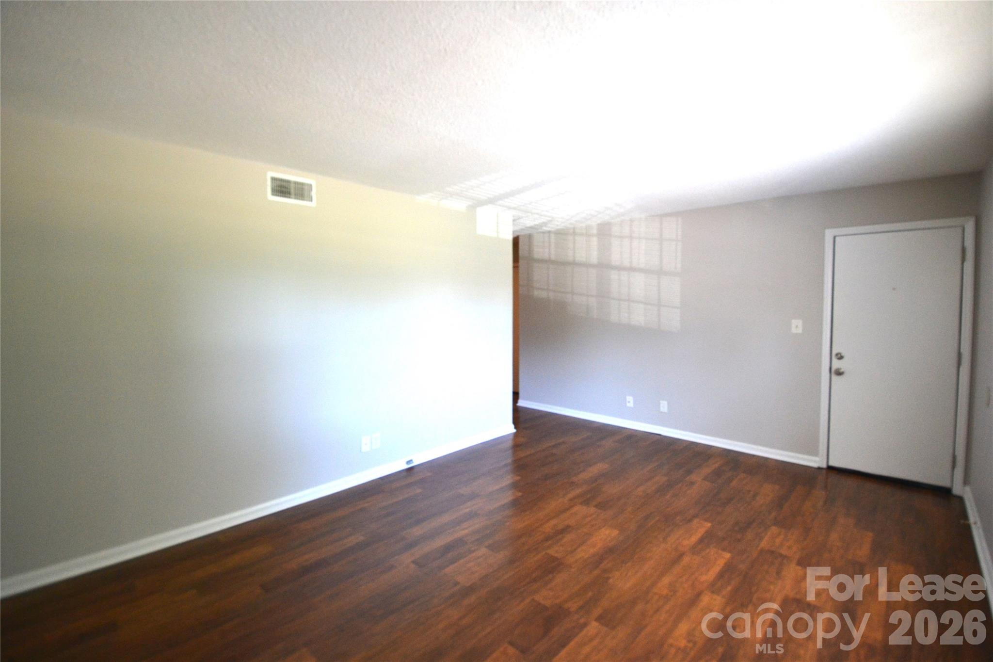 Apartment at 5803 Hunting Ridge Lane, Charlotte, photo 4 of 15
