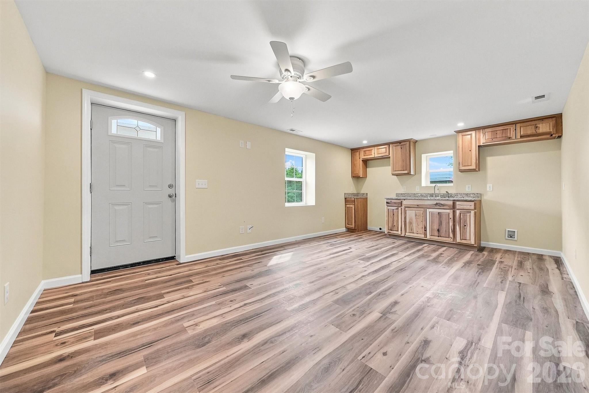 Single Family Residence at 109 Countryside Drive SE, Lenoir, photo 2 of 21