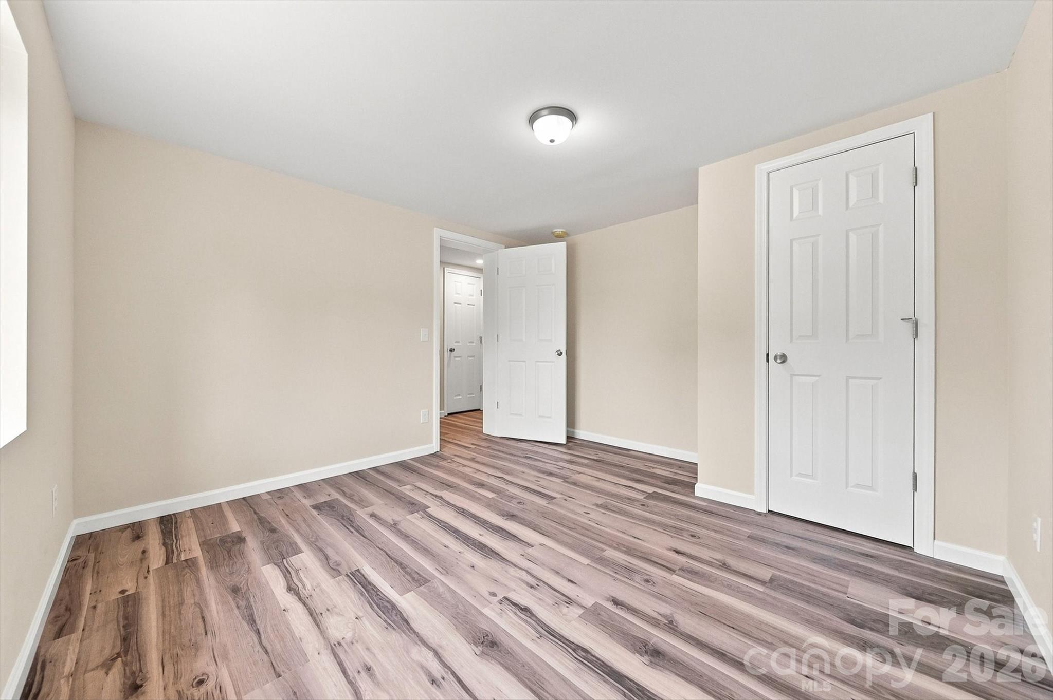 Single Family Residence at 109 Countryside Drive SE, Lenoir, photo 5 of 21