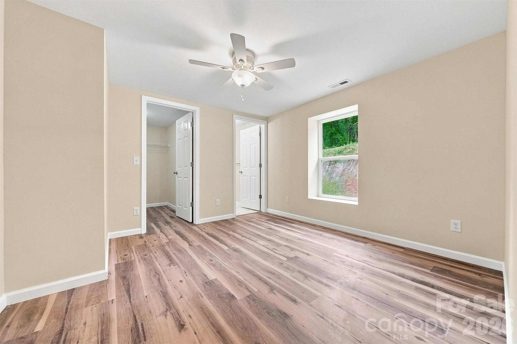 Single Family Residence at 109 Countryside Drive SE, Lenoir, photo 10 of 21