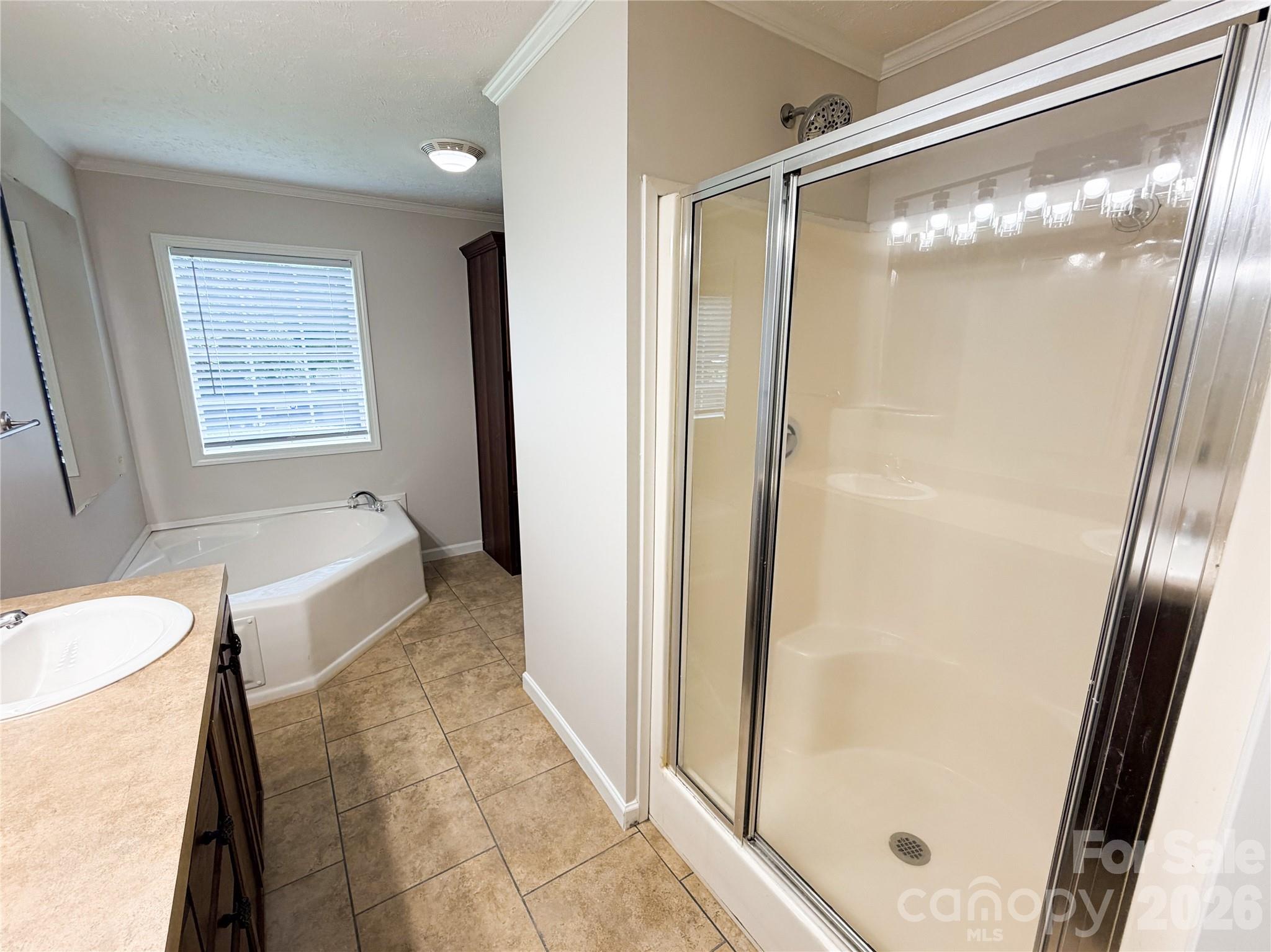 Single Family Residence at 3556 Oakwood Avenue, Claremont, photo 10 of 23