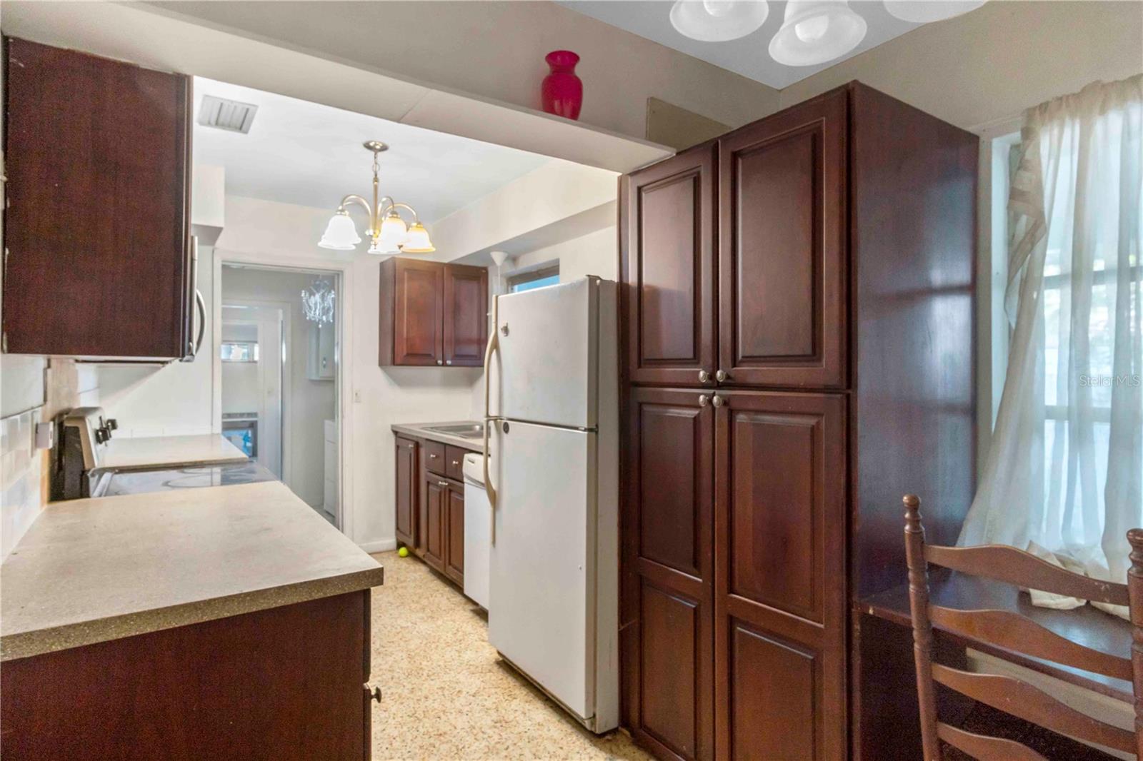 Single Family Residence at 2695 S EAST AVE, SARASOTA, photo 9 of 26