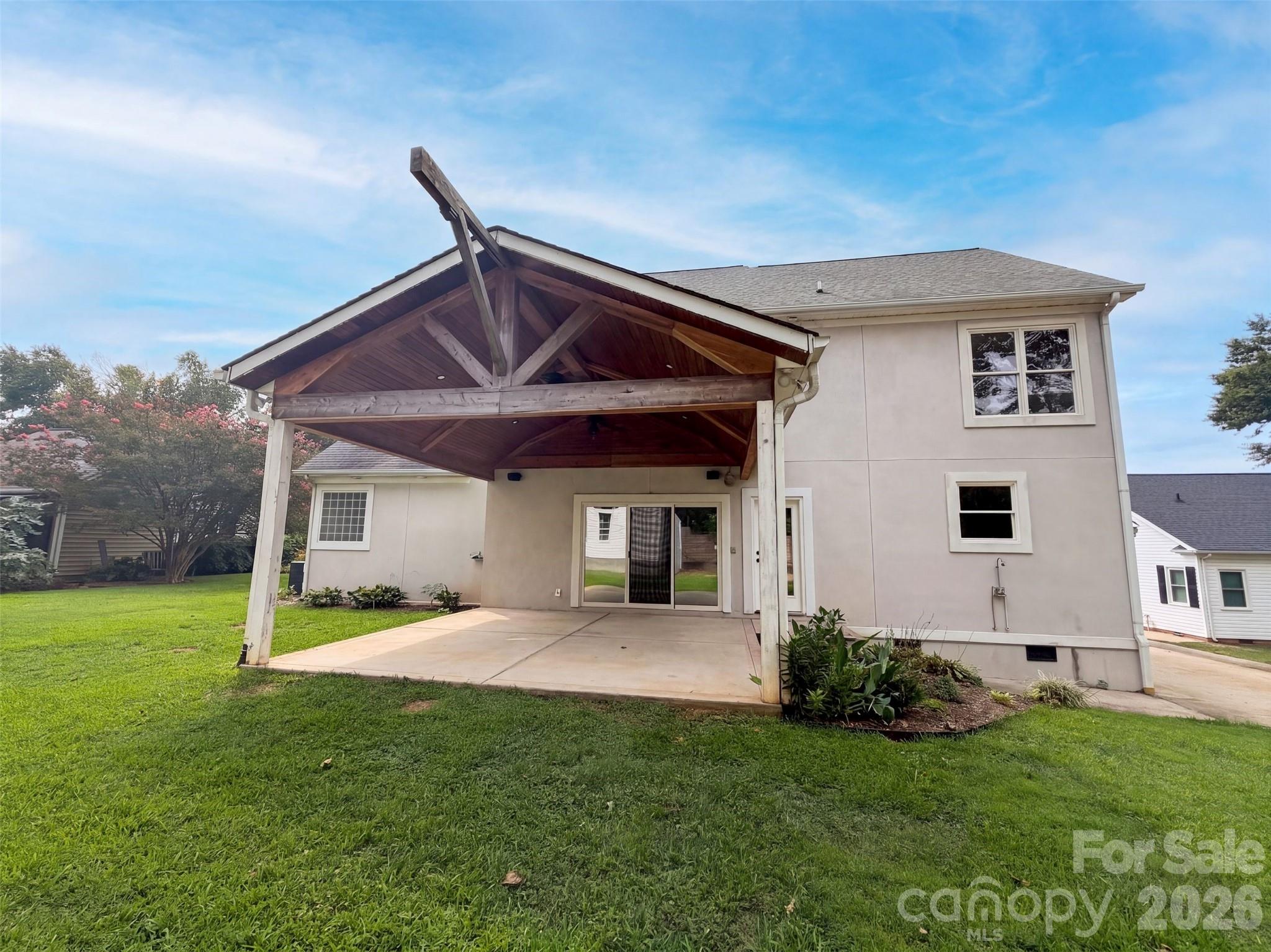 Single Family Residence at 142 Bain Lane, Mooresville, photo 5 of 18