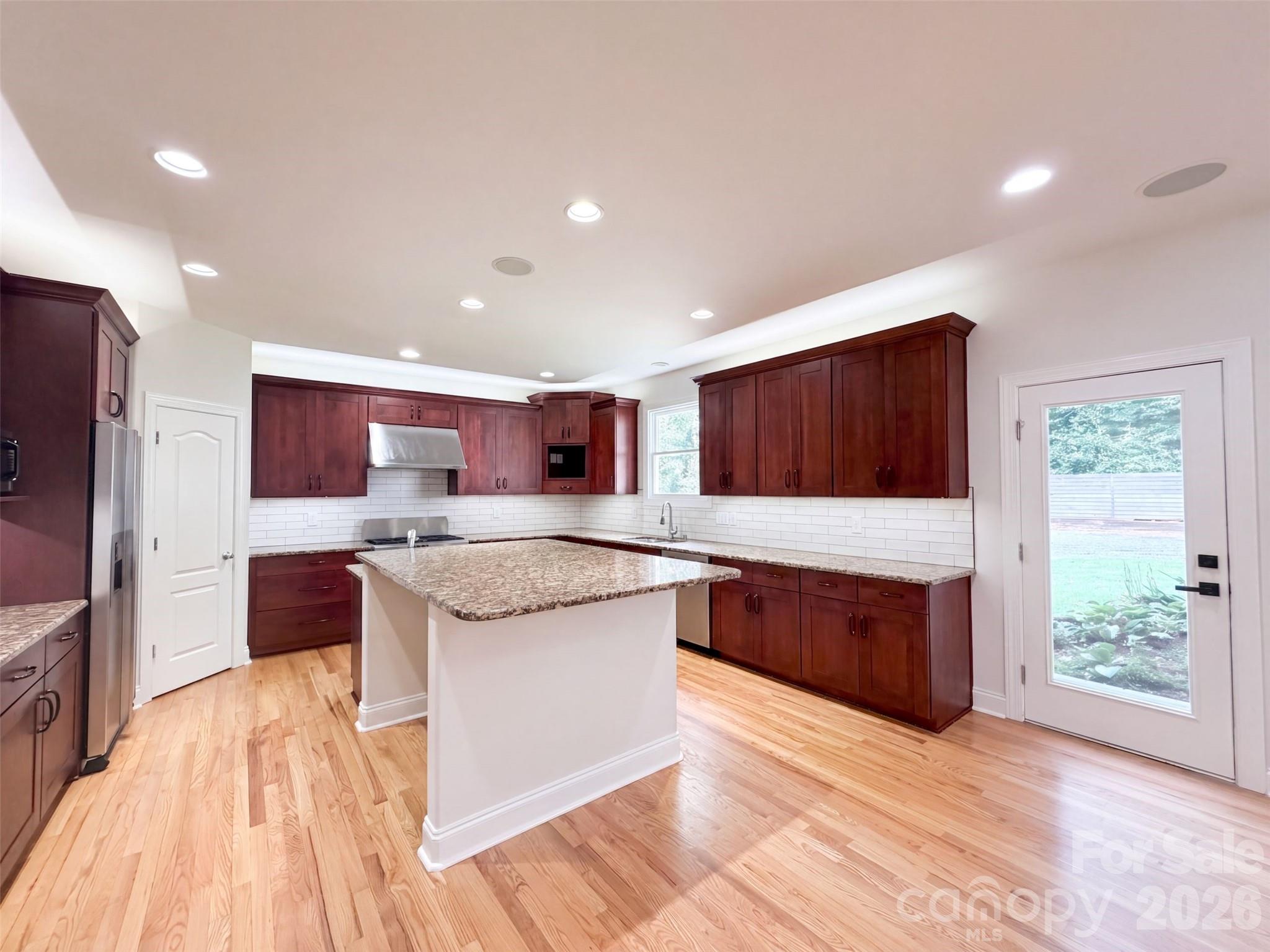 Single Family Residence at 142 Bain Lane, Mooresville, photo 6 of 18