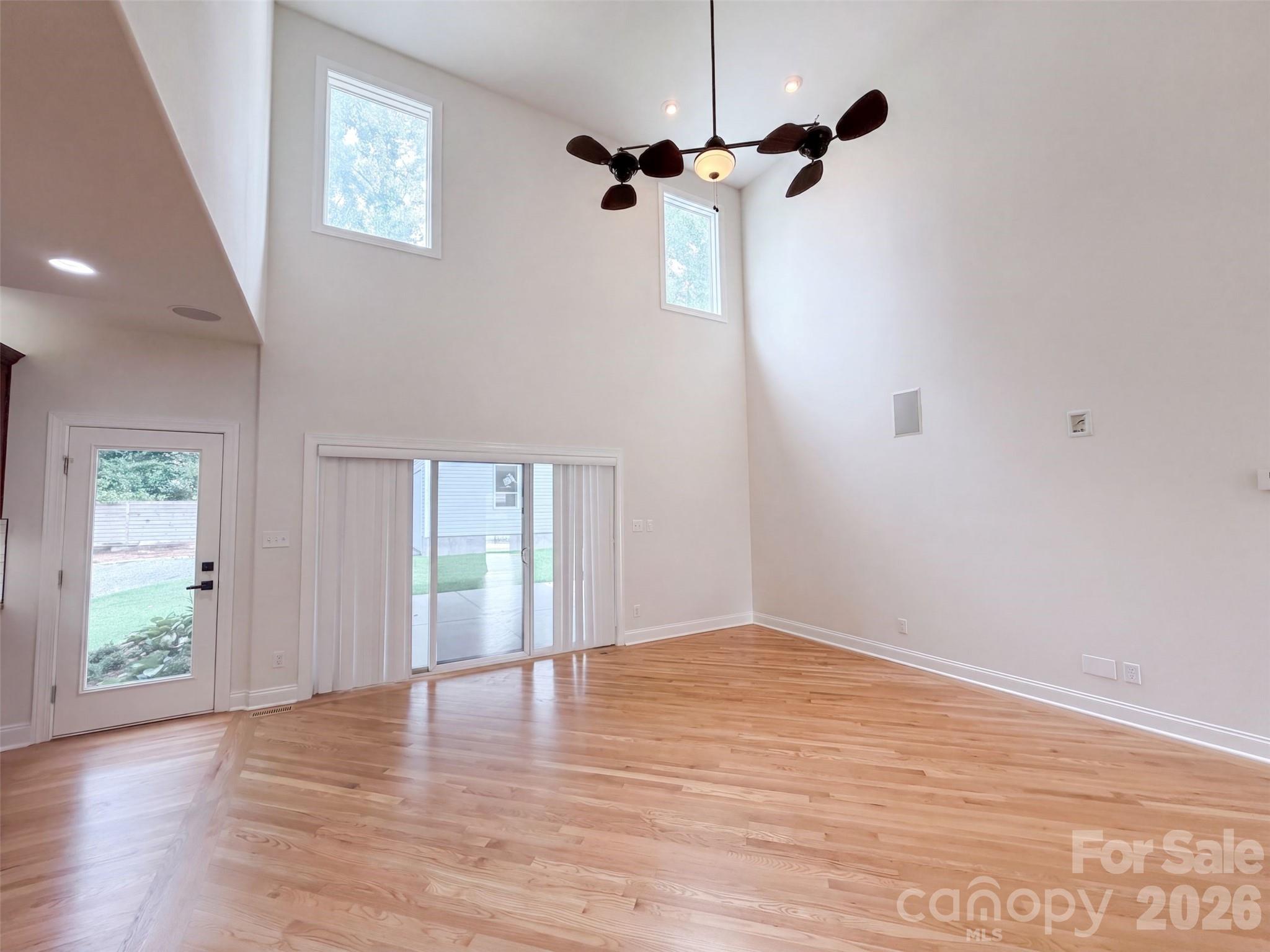 Single Family Residence at 142 Bain Lane, Mooresville, photo 7 of 18