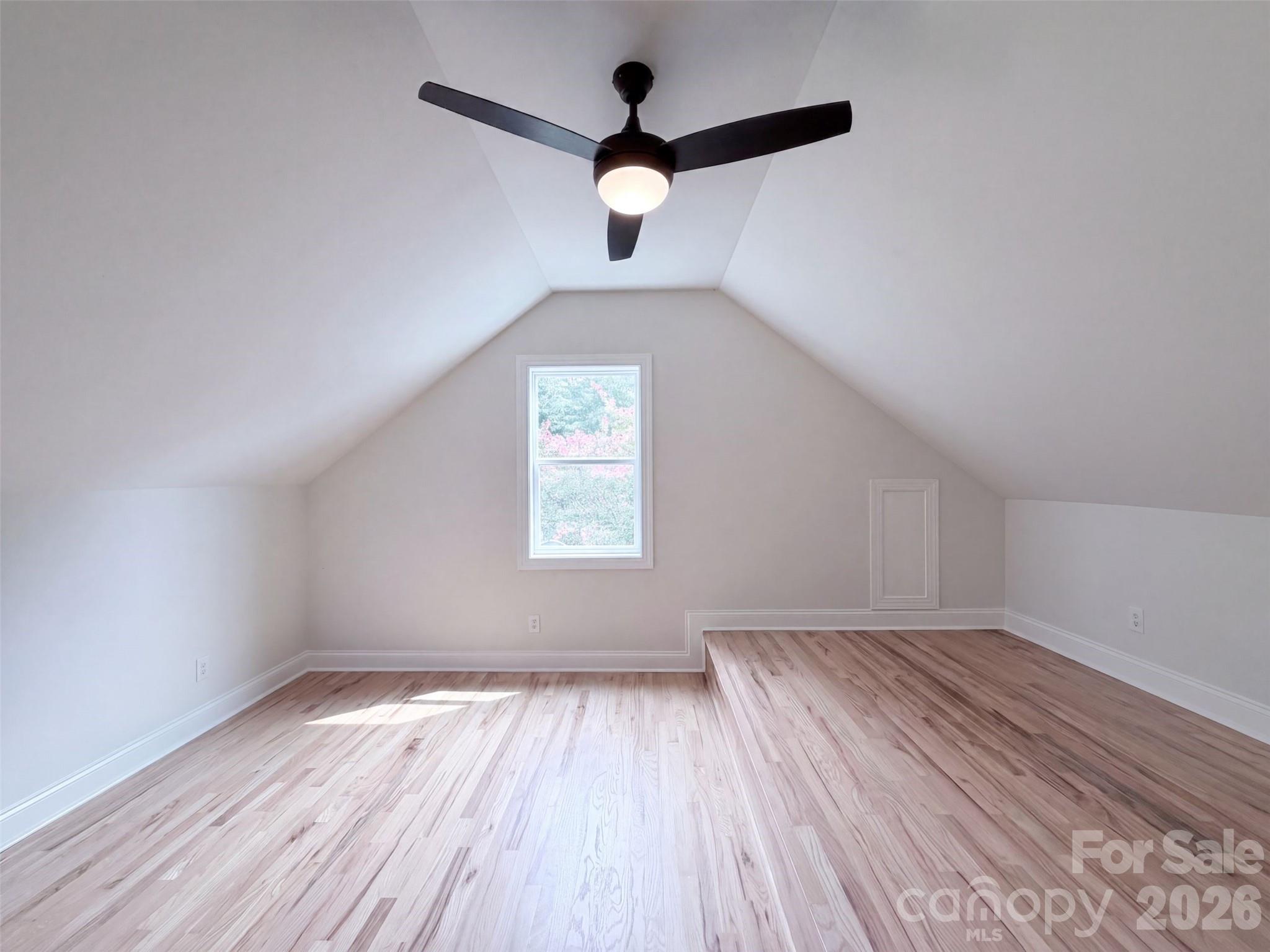 Single Family Residence at 142 Bain Lane, Mooresville, photo 10 of 18