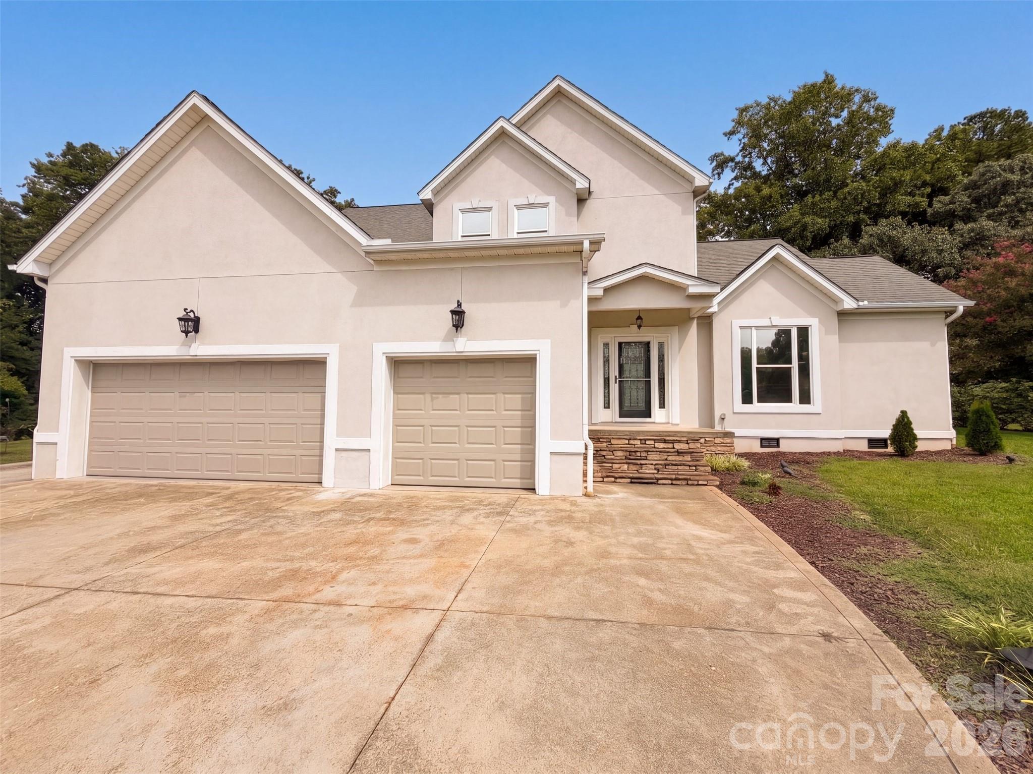 Single Family Residence at 142 Bain Lane, Mooresville, photo 16 of 18