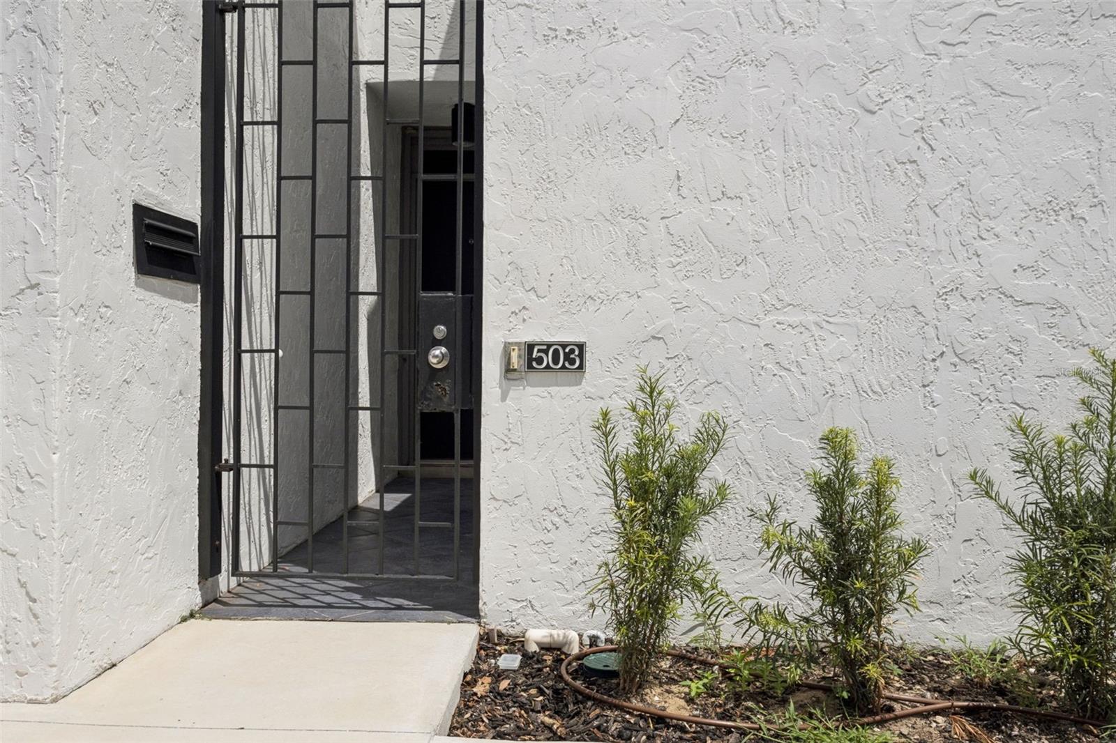 503 AVENUE B NW #503