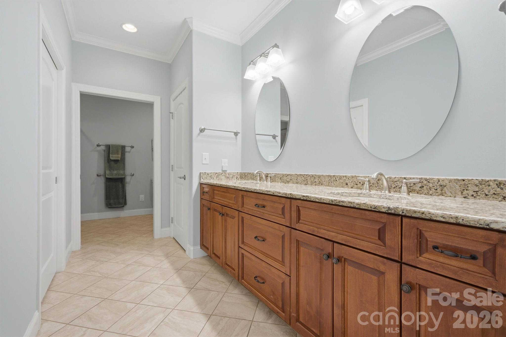 Townhouse at 8310 Glacier Drive, Denver, photo 23 of 34