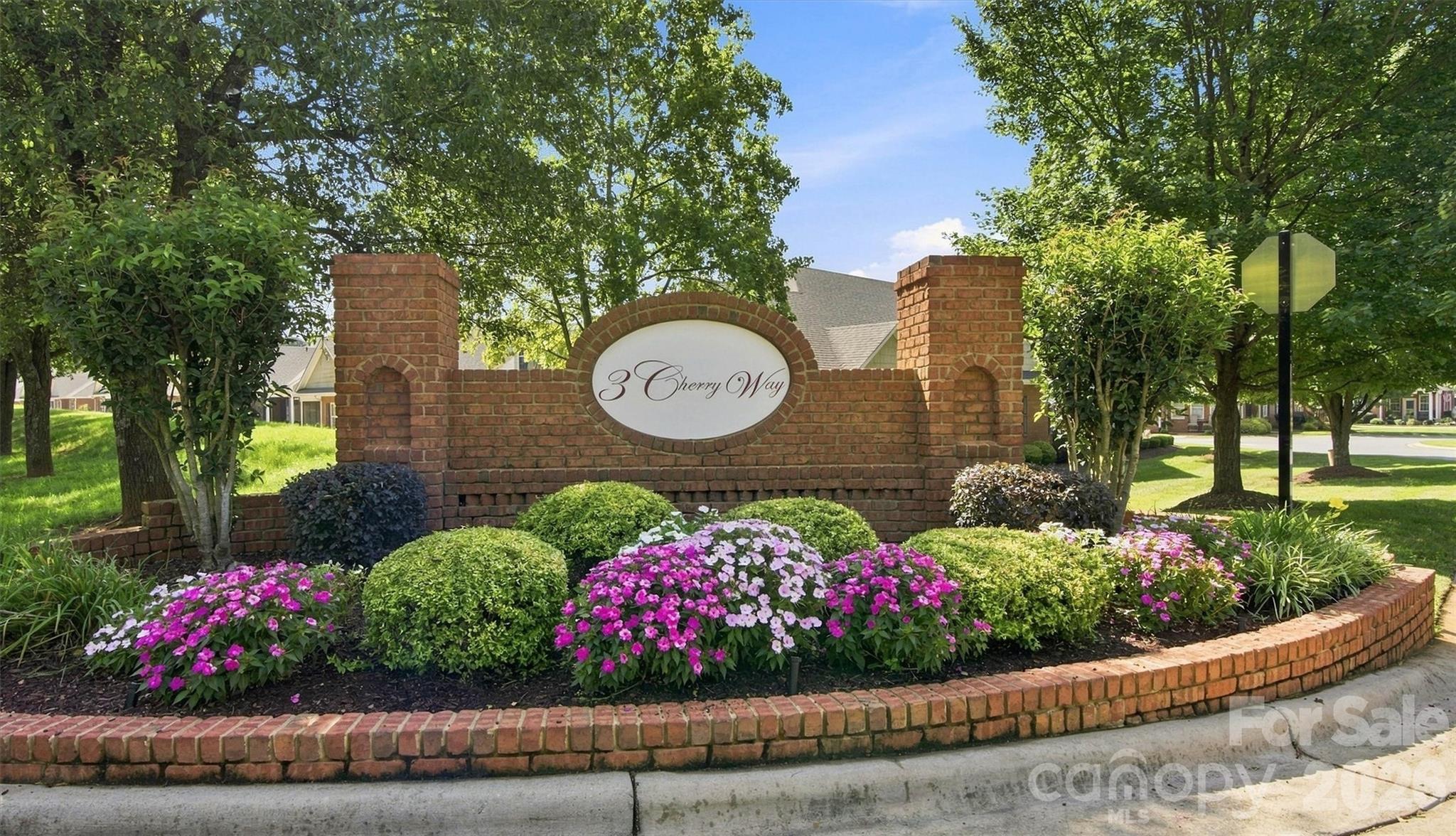 Townhouse at 8310 Glacier Drive, Denver, photo 32 of 34