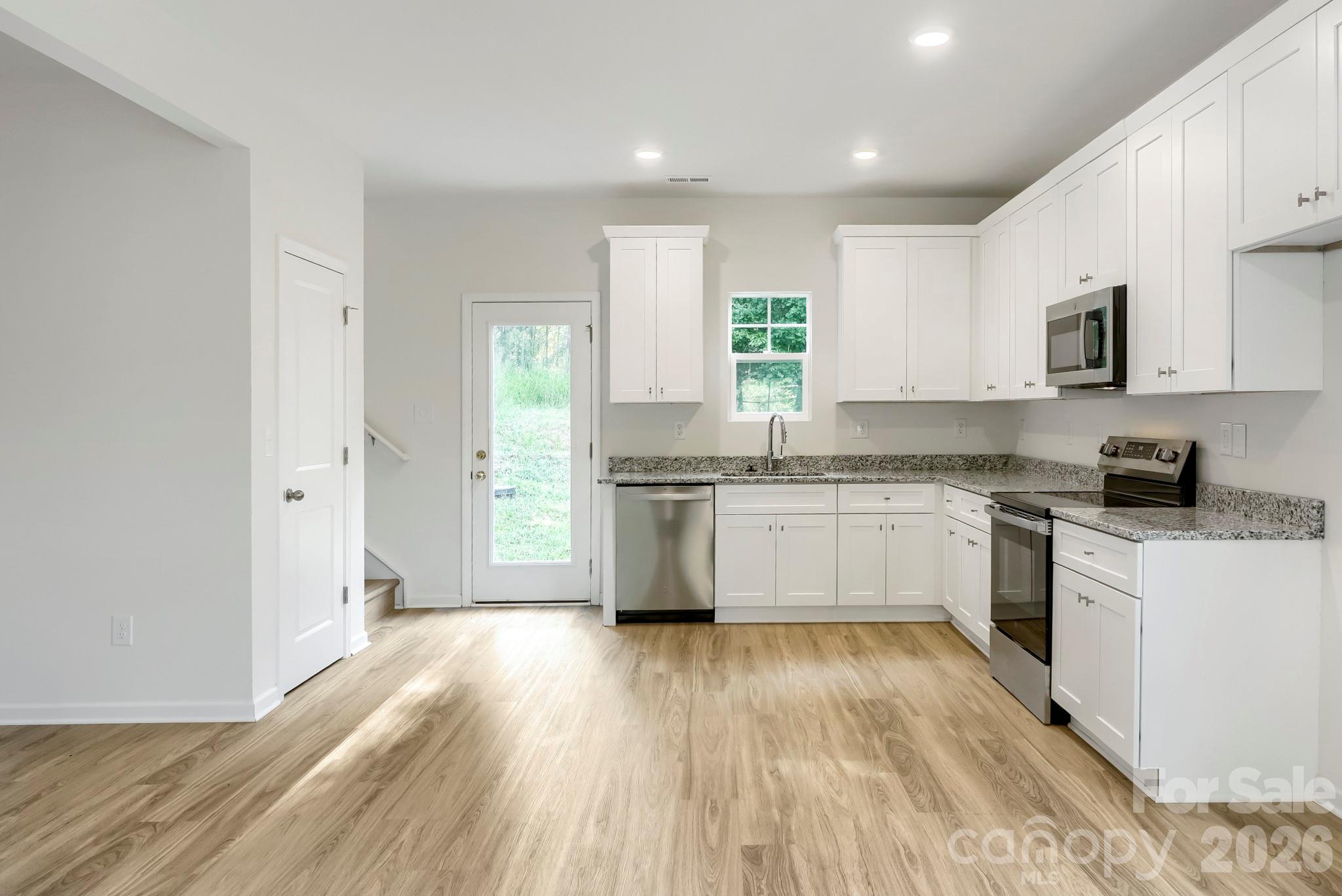 Kitchen - 178 E Panther Creek Road, Troutman