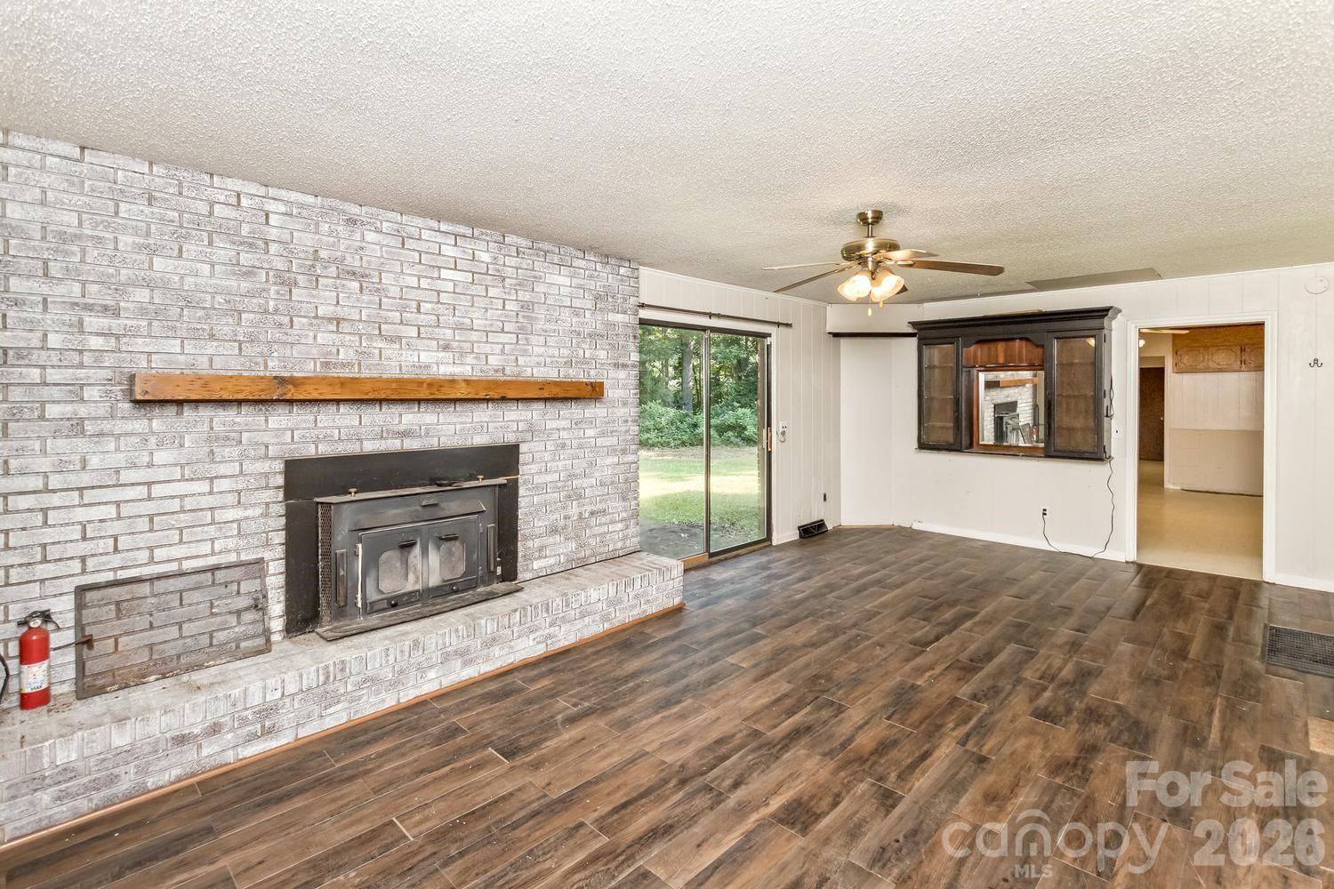 Dining Room/Den - 94 Stone Drive, Marion
