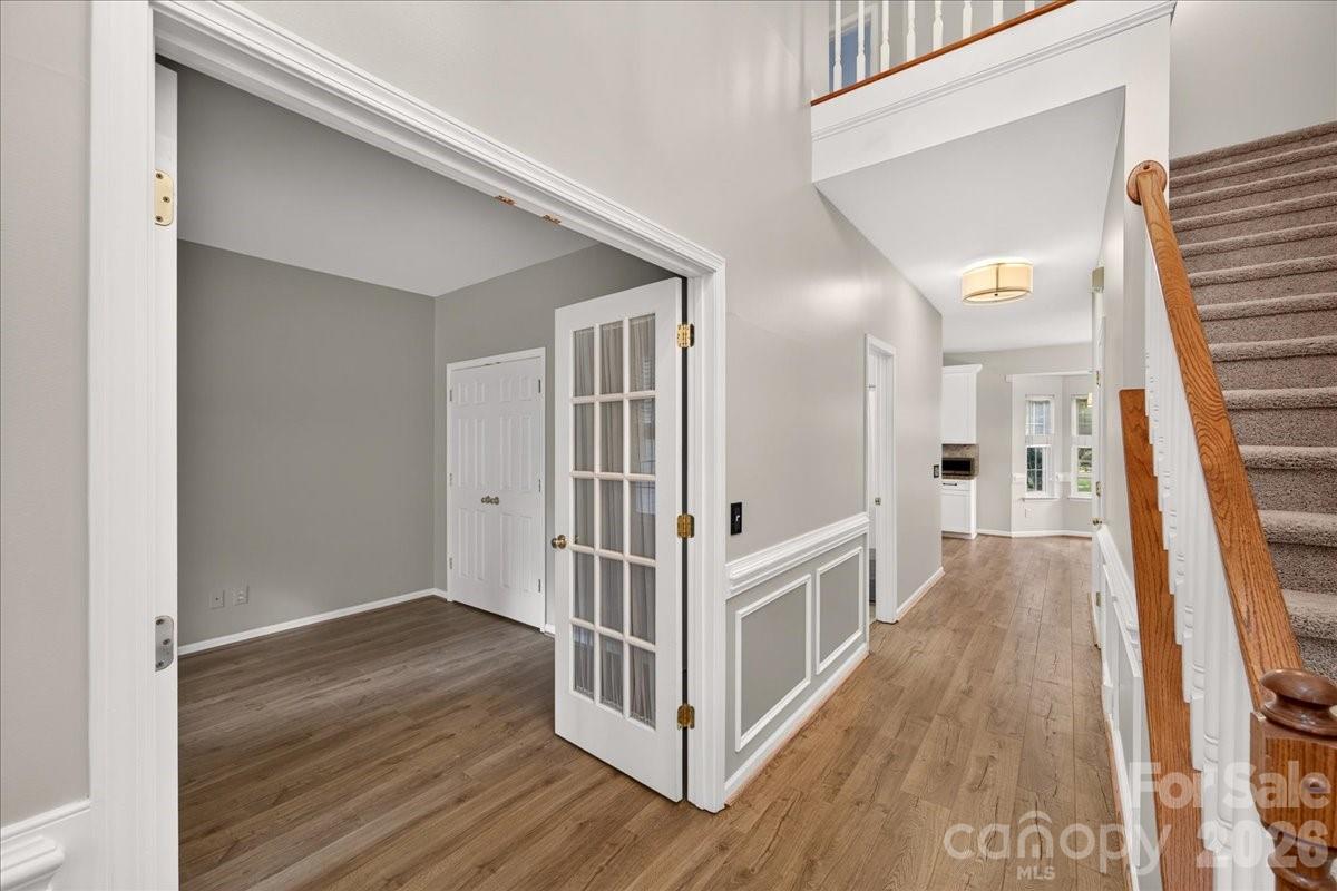 Single Family Residence at 6200 Greengate Lane, Waxhaw, photo 3 of 53