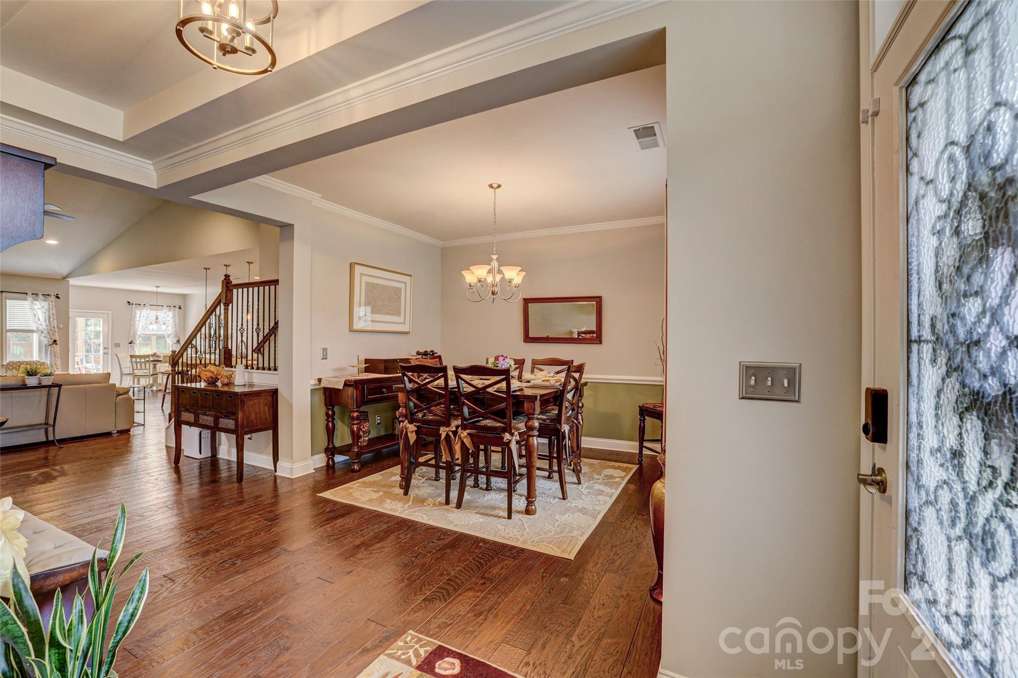 Single Family Residence at 2084 Fuera Road, York, photo 8 of 46